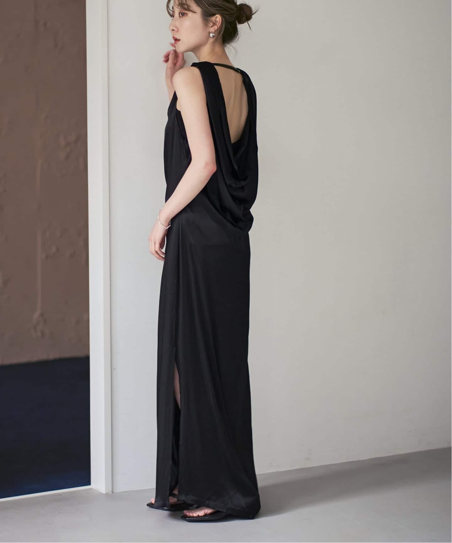 determ/デターム Collagen Satin Draped Dress（ワンピース）｜NOBLE