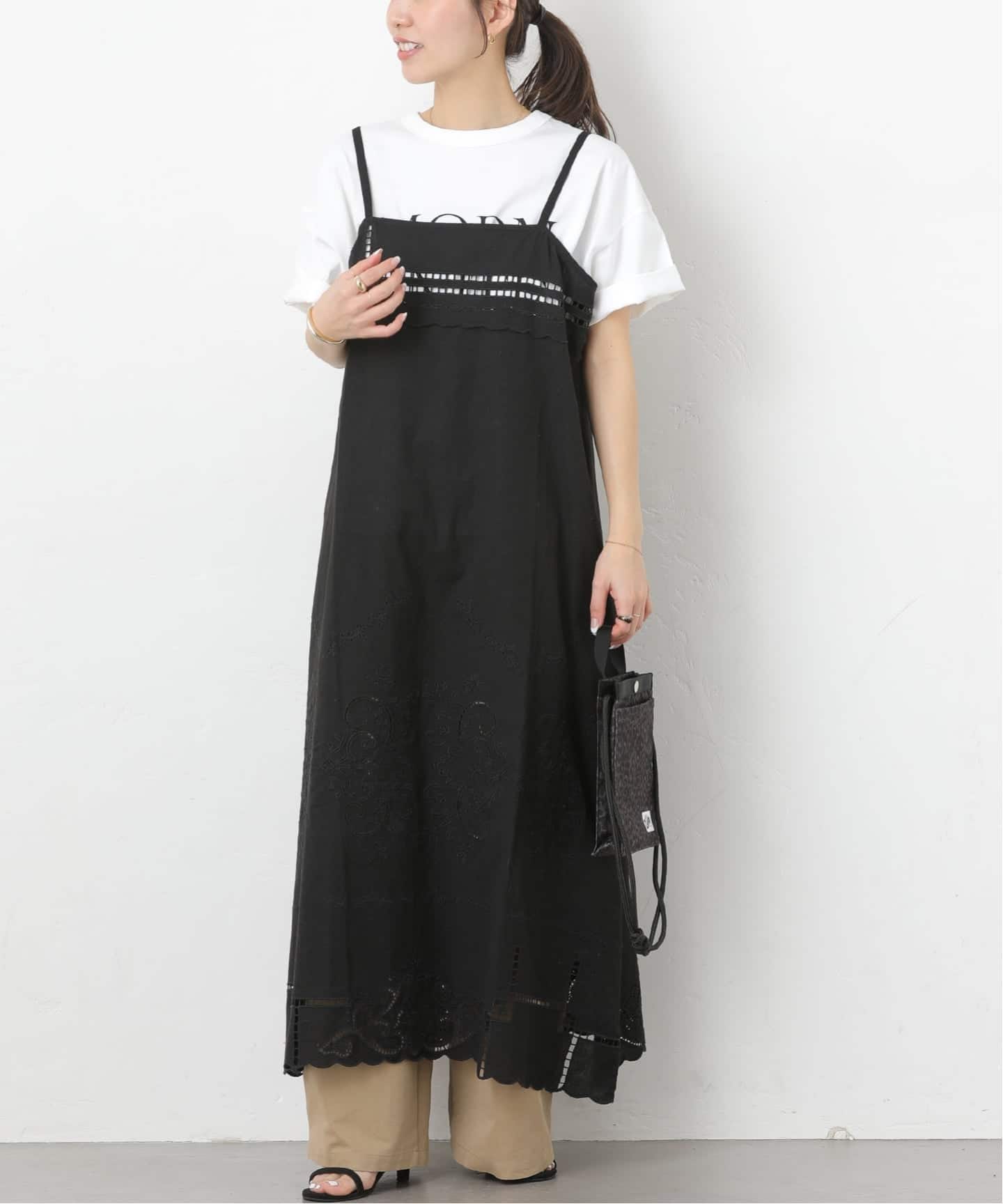 お値下げ♡ 完売新品 ジャーナルスタンダード エンブロイダリー スクエアエンブロイダリーワンピース（ワンピース）｜JOURNAL STANDARD
