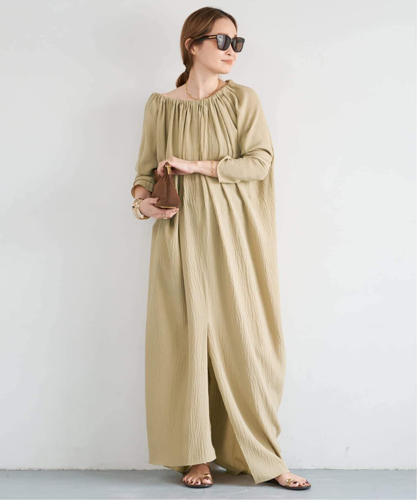 お値下げ未使用ドゥーズィエムクラスDramatic ドレス38 PETAR PETROV/ペーター ペトロフ】GATHERED NECKLINE MIDIDRESS