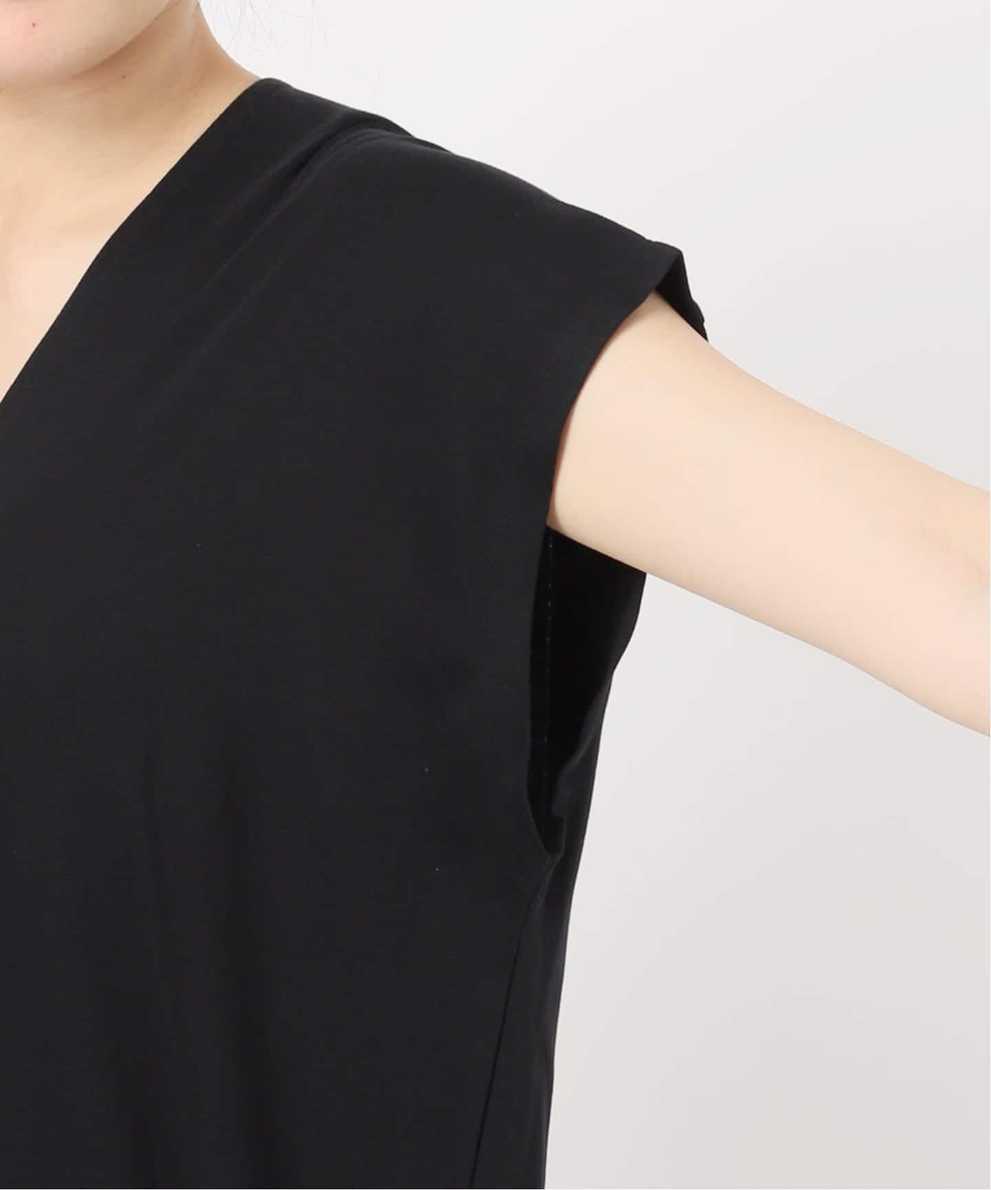 LIBERADD/リベラド】 V CUT DRESS（ワンピース）｜L'Appartement