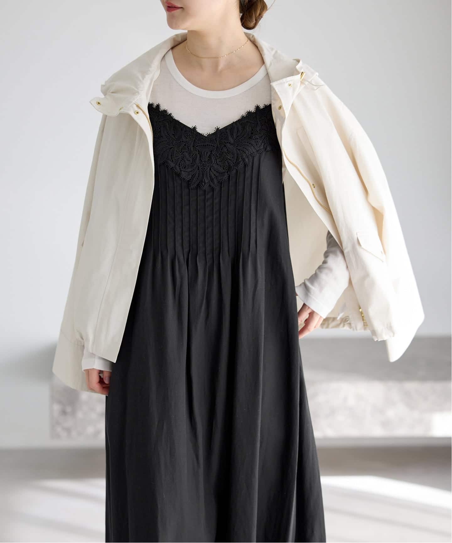 IENA サテンレースキャミソールワンピース ホワイト ナチュラル　新品タグ付き 追加2》Satinレース キャミソールワンピース（ワンピース）｜IENA