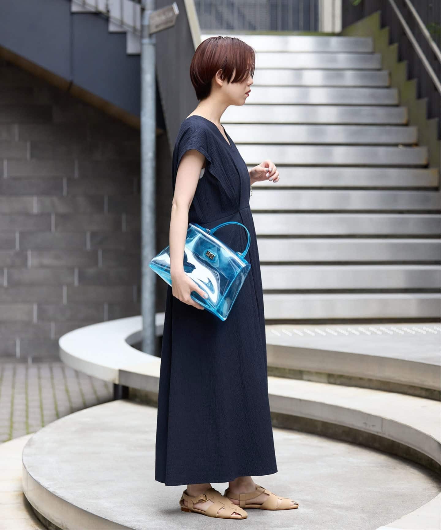 【美品】2017SS イエナ ブラック フレンチカジュアルを新解釈した”IENA BLACK”デビュー｜IENA｜ブログ