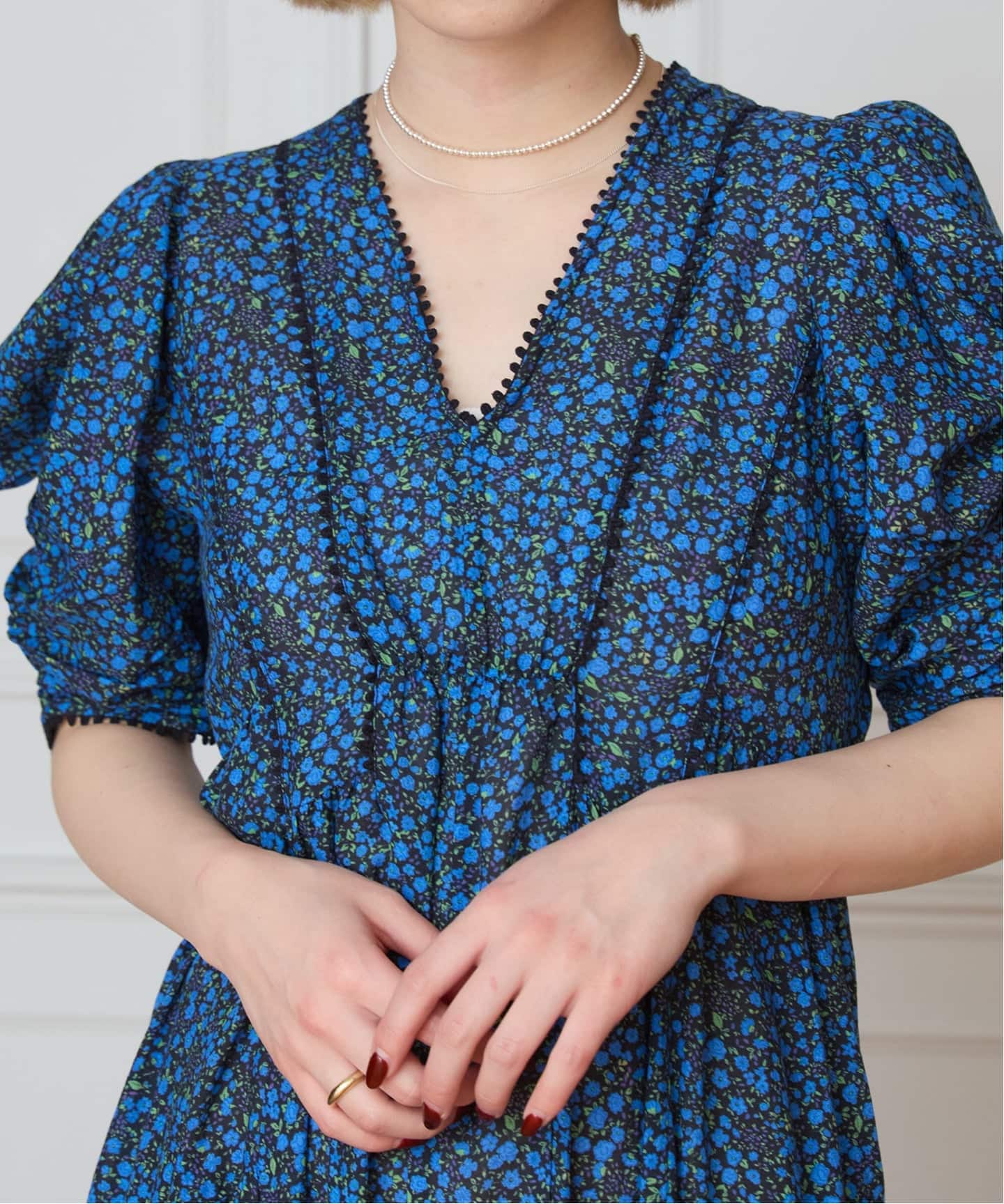 IENA LA BOUCLE Flower プリントワンピース(ワンピース)|IENA IENA LA BOUCLE Flower プリントワンピース(ワンピース)|IENA
