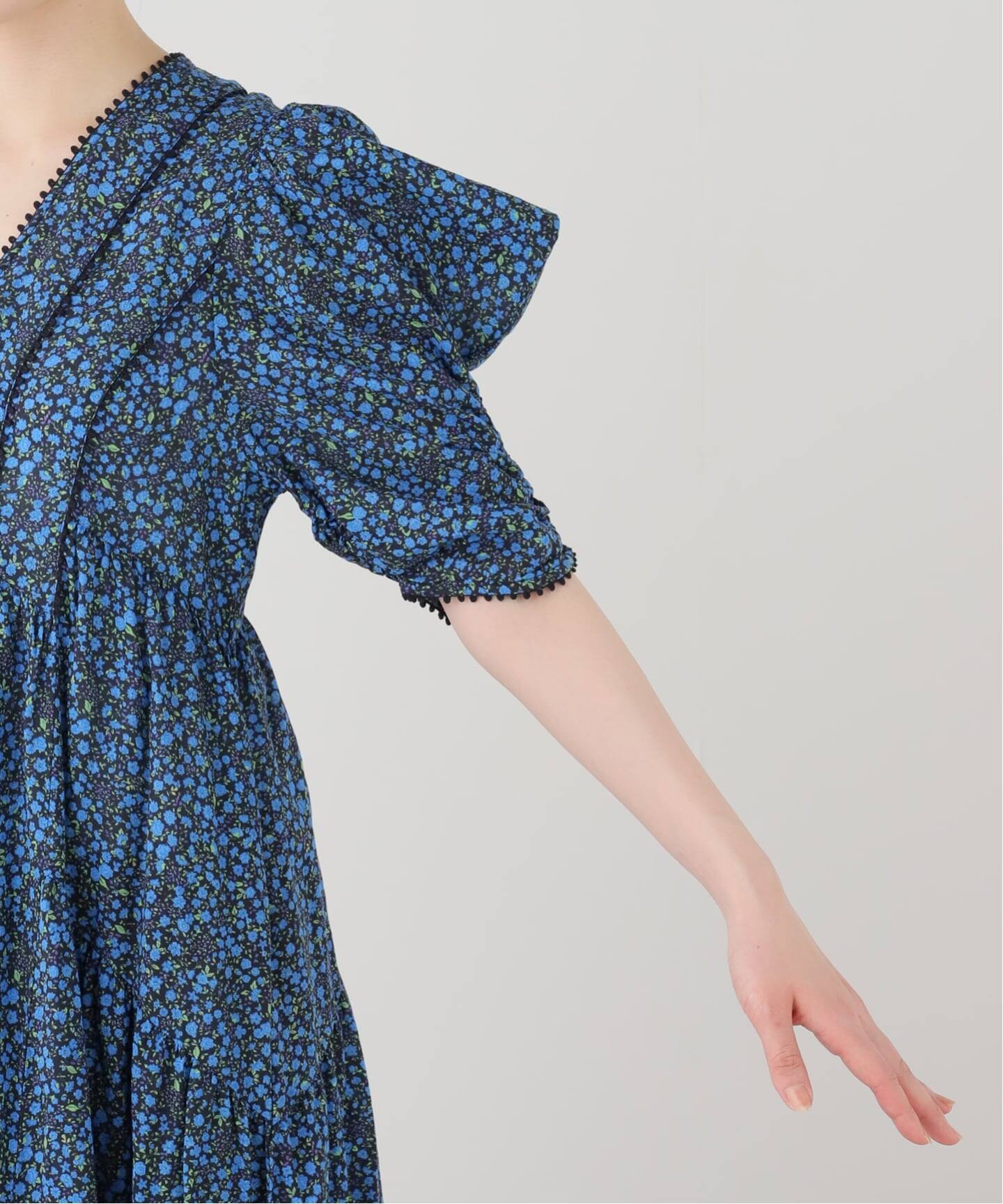 IENA LA BOUCLE Flower プリントワンピース(ワンピース)|IENA IENA LA BOUCLE Flower プリントワンピース(ワンピース)|IENA