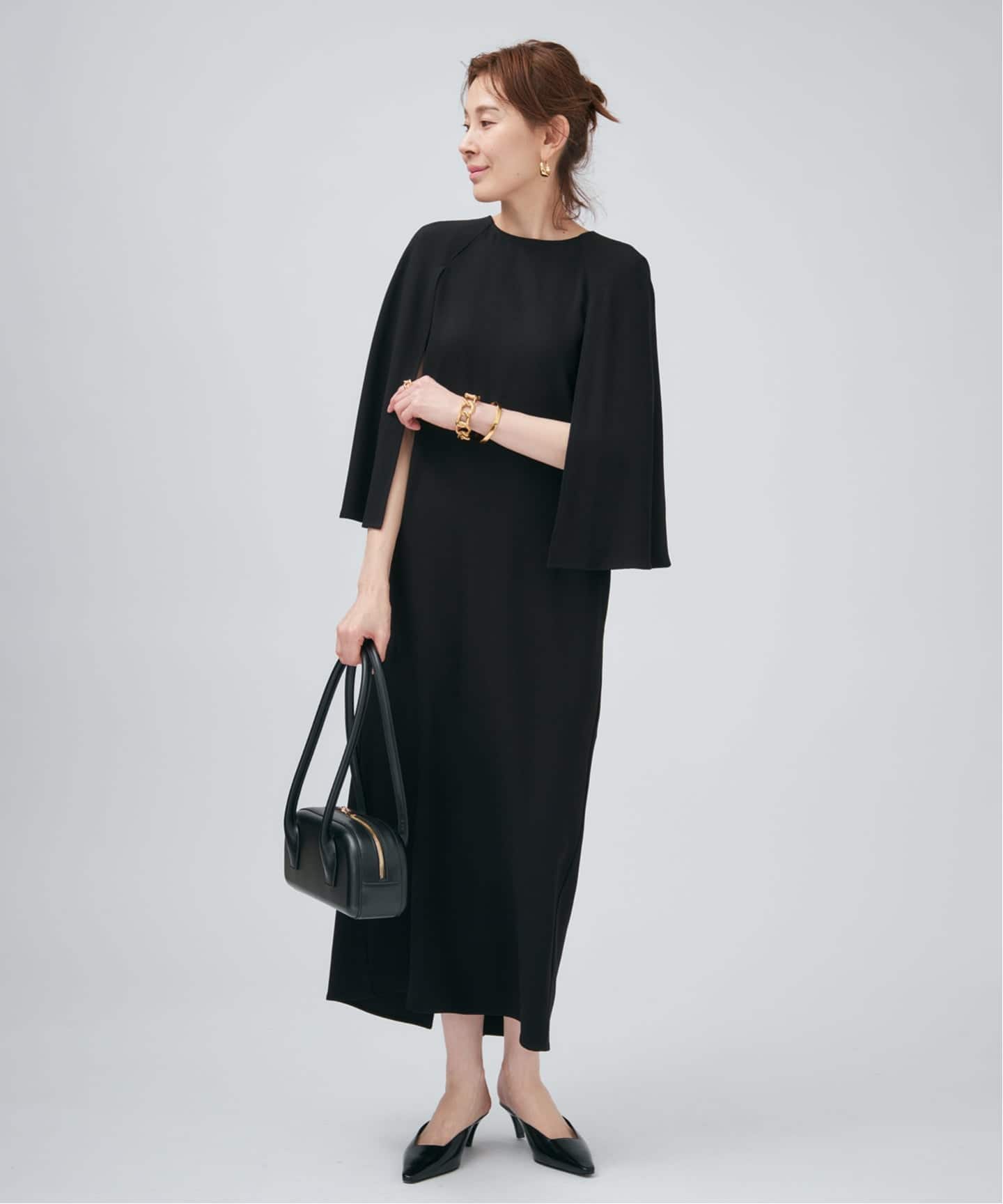 ACEPOLYバックサテンケープ風ワンピース（ワンピース）｜VERMEIL par