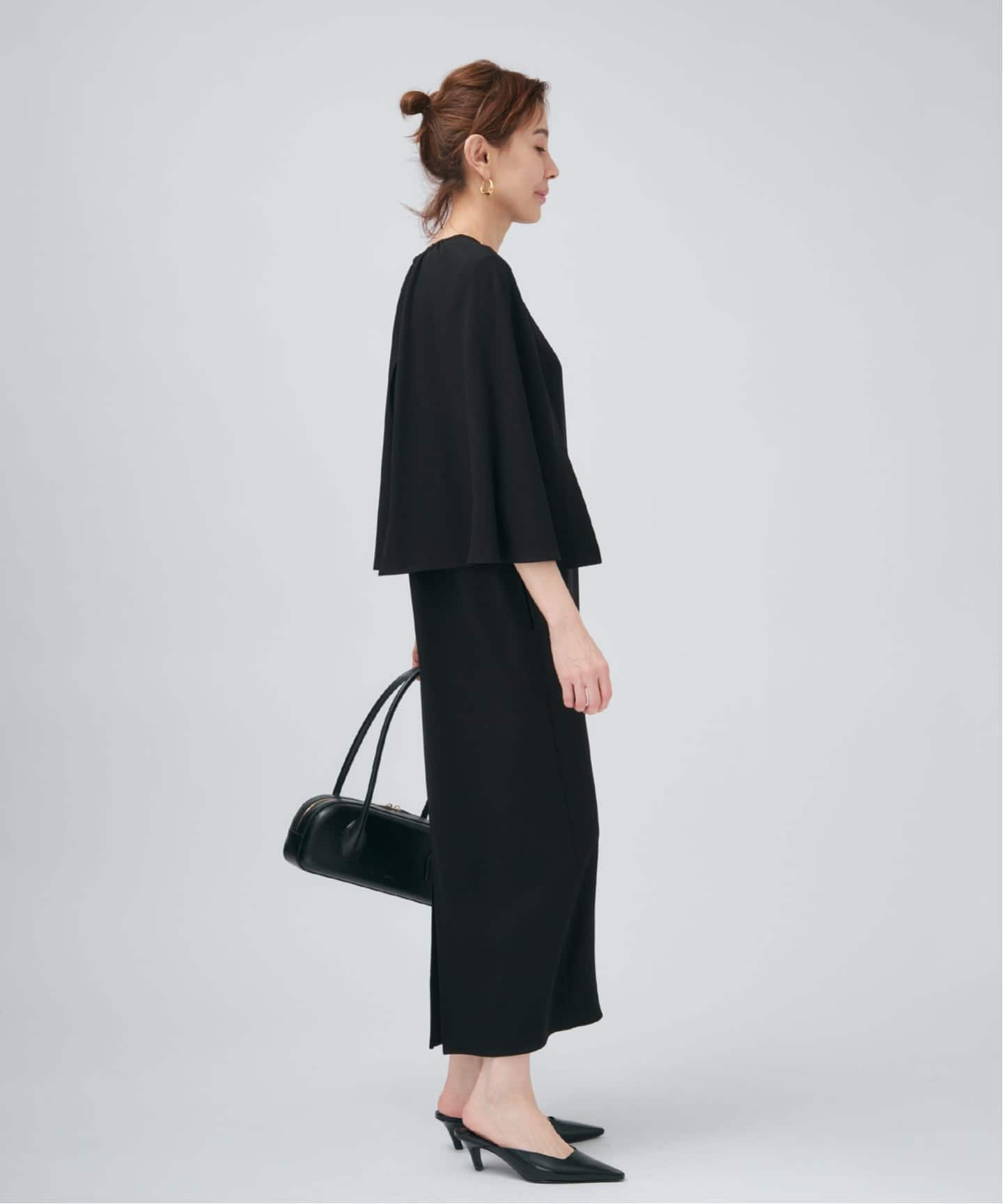 ACEPOLYバックサテンケープ風ワンピース（ワンピース）｜VERMEIL par