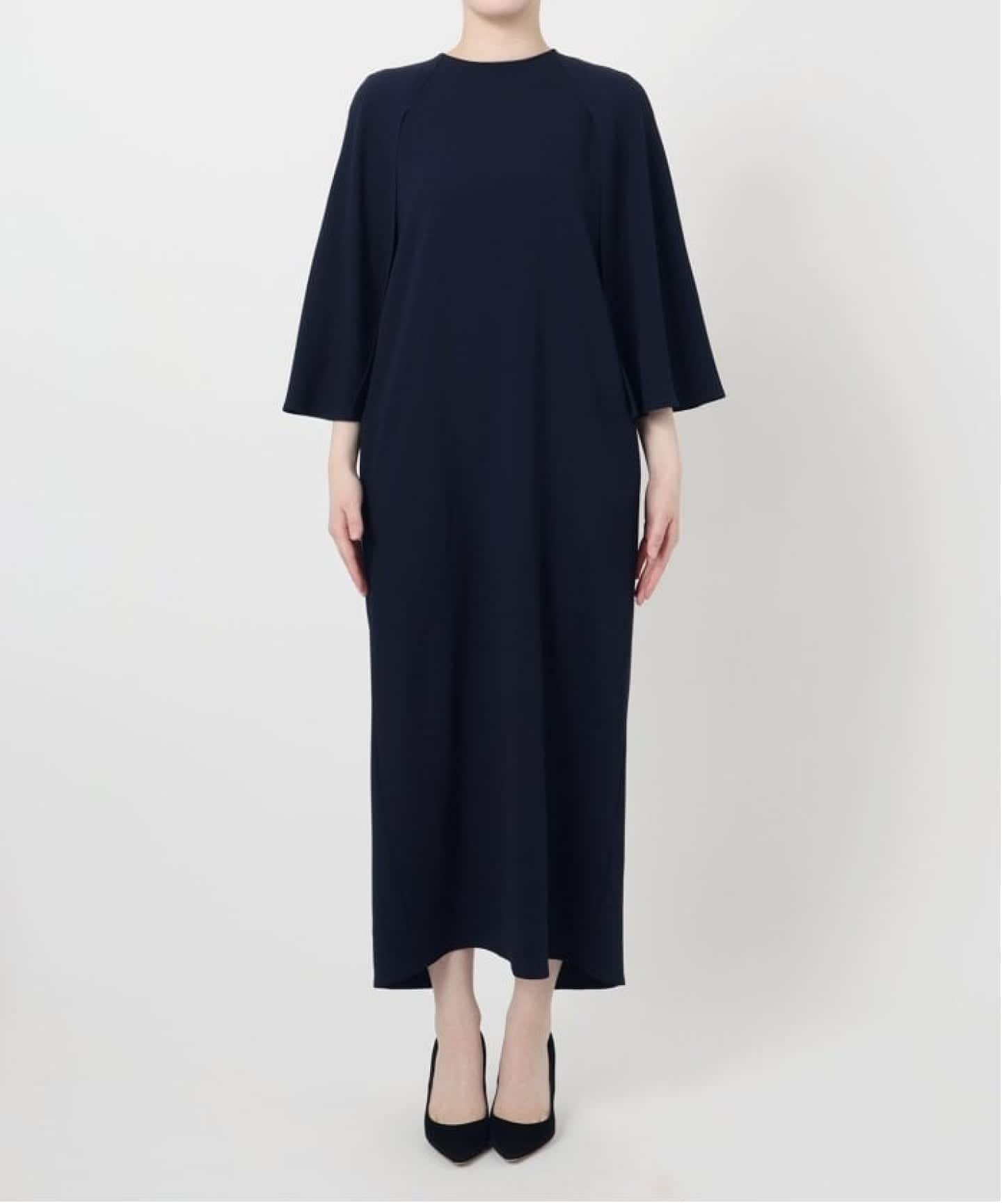 ACEPOLYバックサテンケープ風ワンピース（ワンピース）｜VERMEIL par