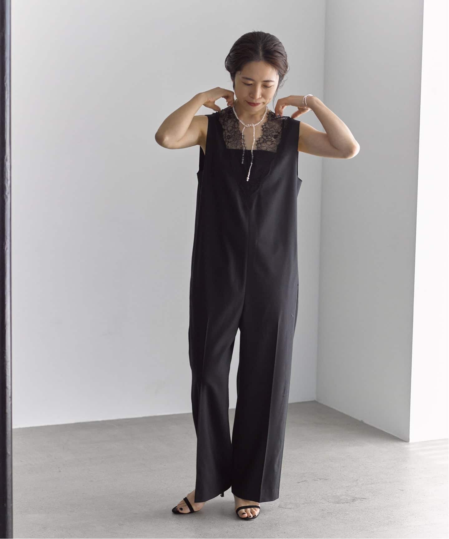 一部カラーWEB限定》Lace Neck オールインワン（つなぎ