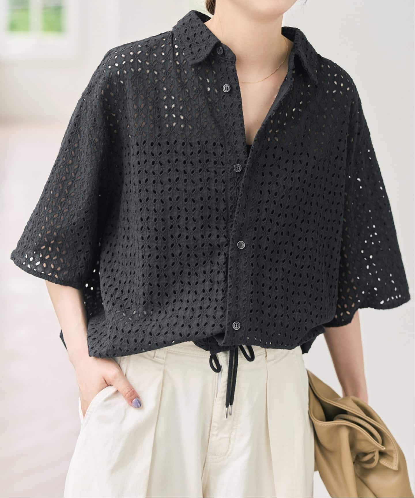 【BLACK】<ATTISESSION>エンブロイダリー ハーフスリーブ シャツ エンブロイダリーレースハーフスリーブシャツ(1 DARK GREY): : メンズ