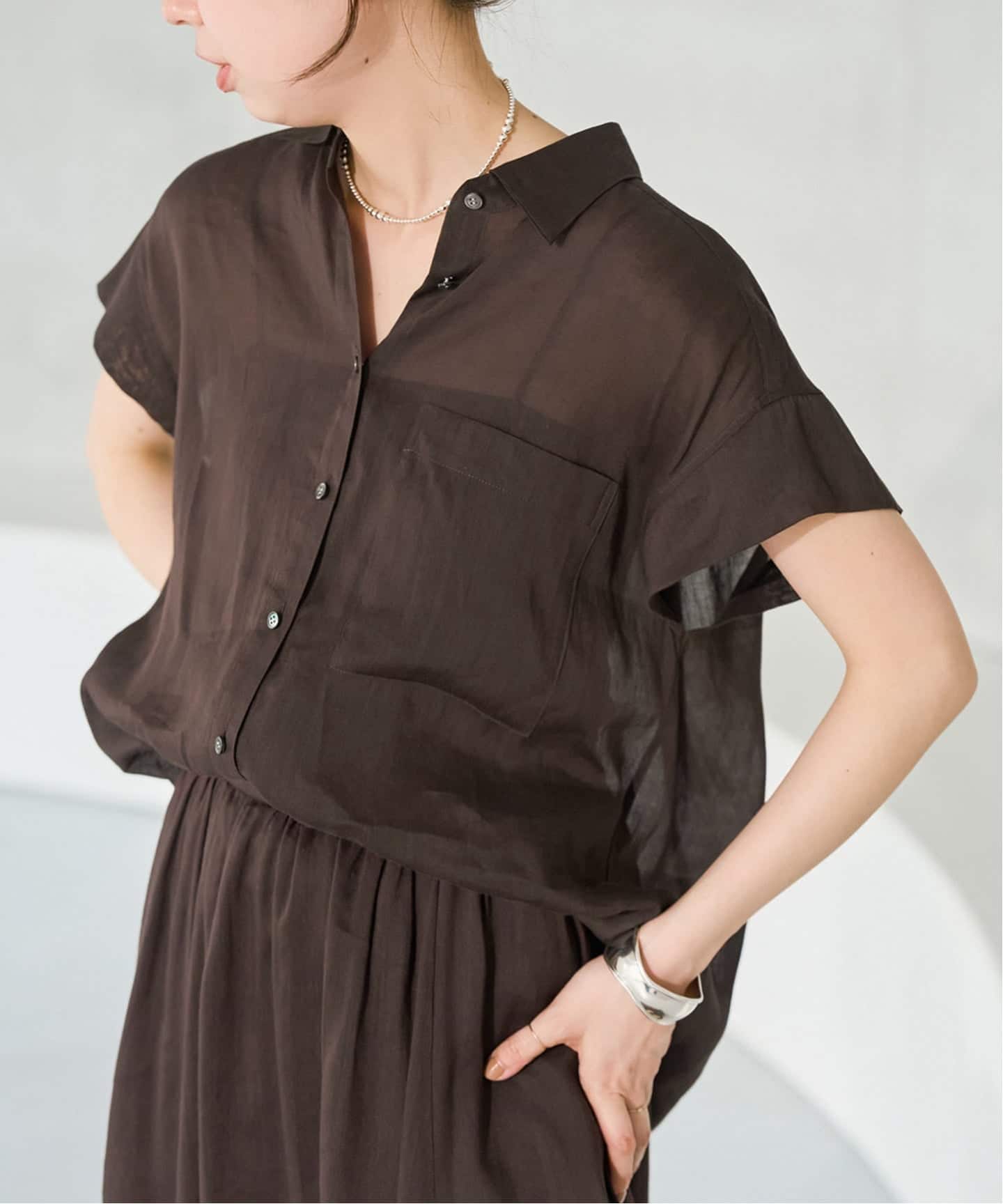 Spick & Spanラミーブレンドフレンチスリーブシャツ　ブラウン セットアップ可》ラミーブレンドフレンチスリーブシャツ（シャツ