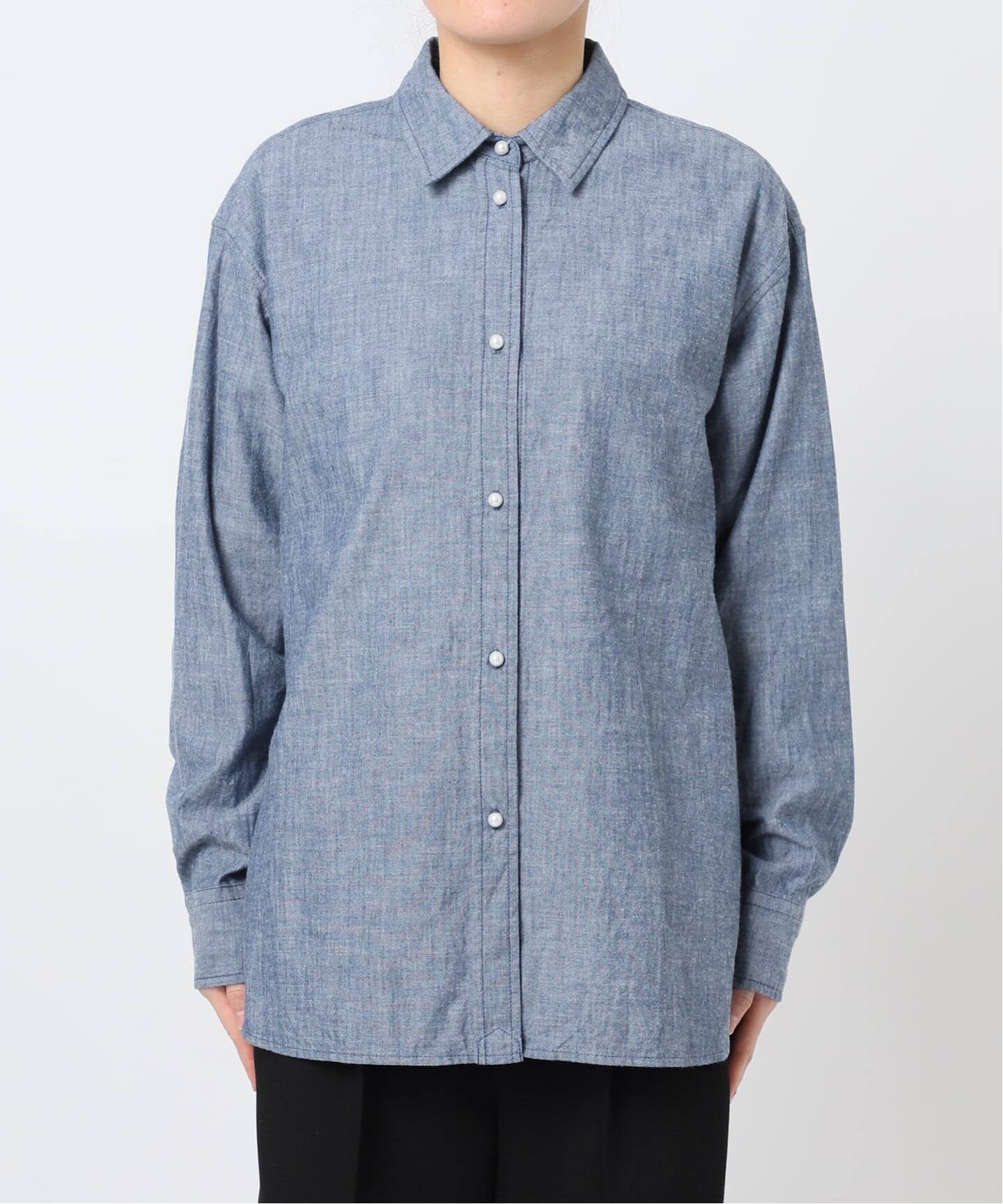 【美品】Spick&amp;Span パールボタンブラウス ネイビー×ホワイト Spick & Span（スピックアンドスパン）の「パールボタンシャツ（シャツ