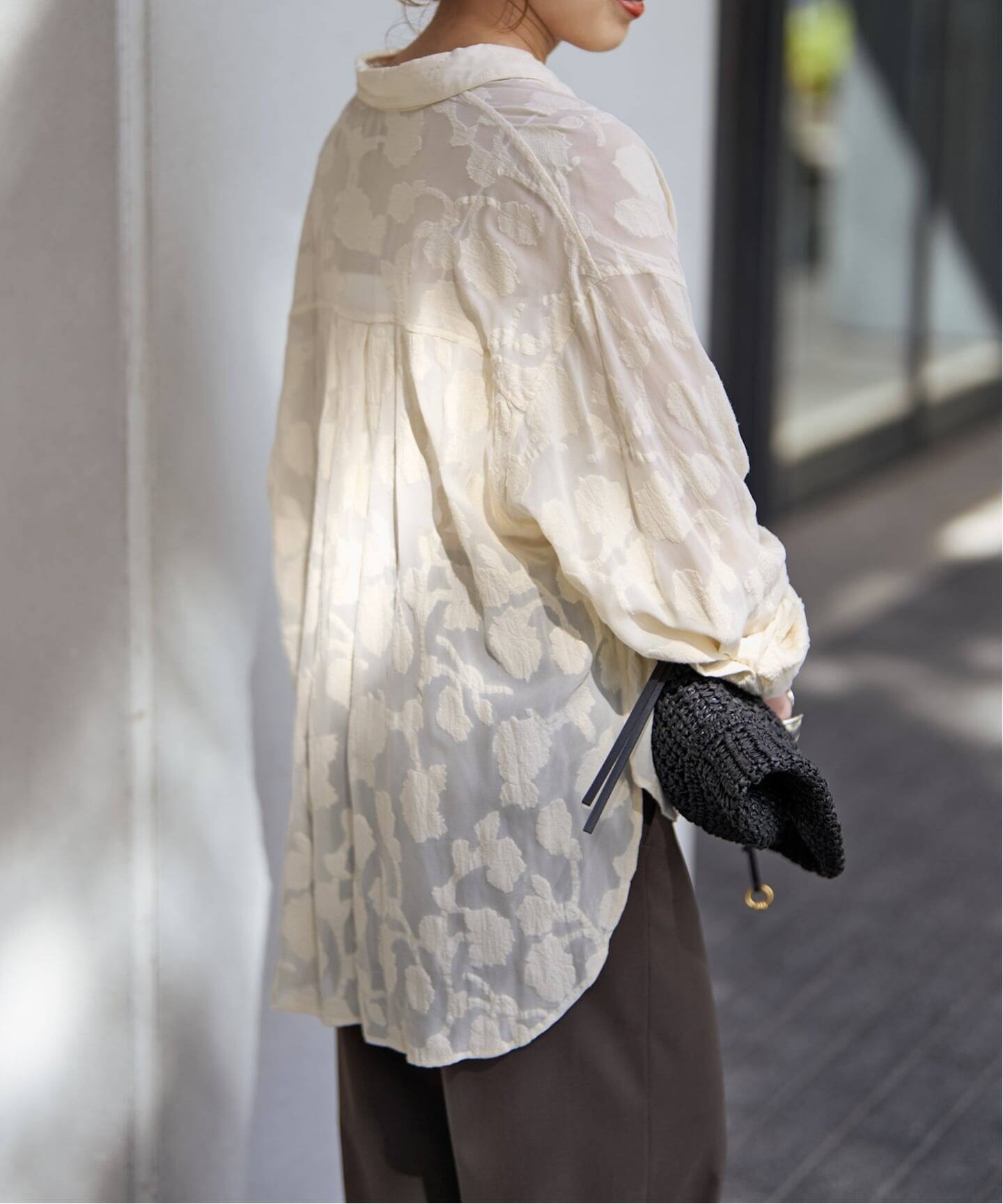 Spick & Span HYU フラワージャガードブラウス　ホワイト HYU フラワージャガードシャツ（シャツ／ブラウス）｜Spick & Span
