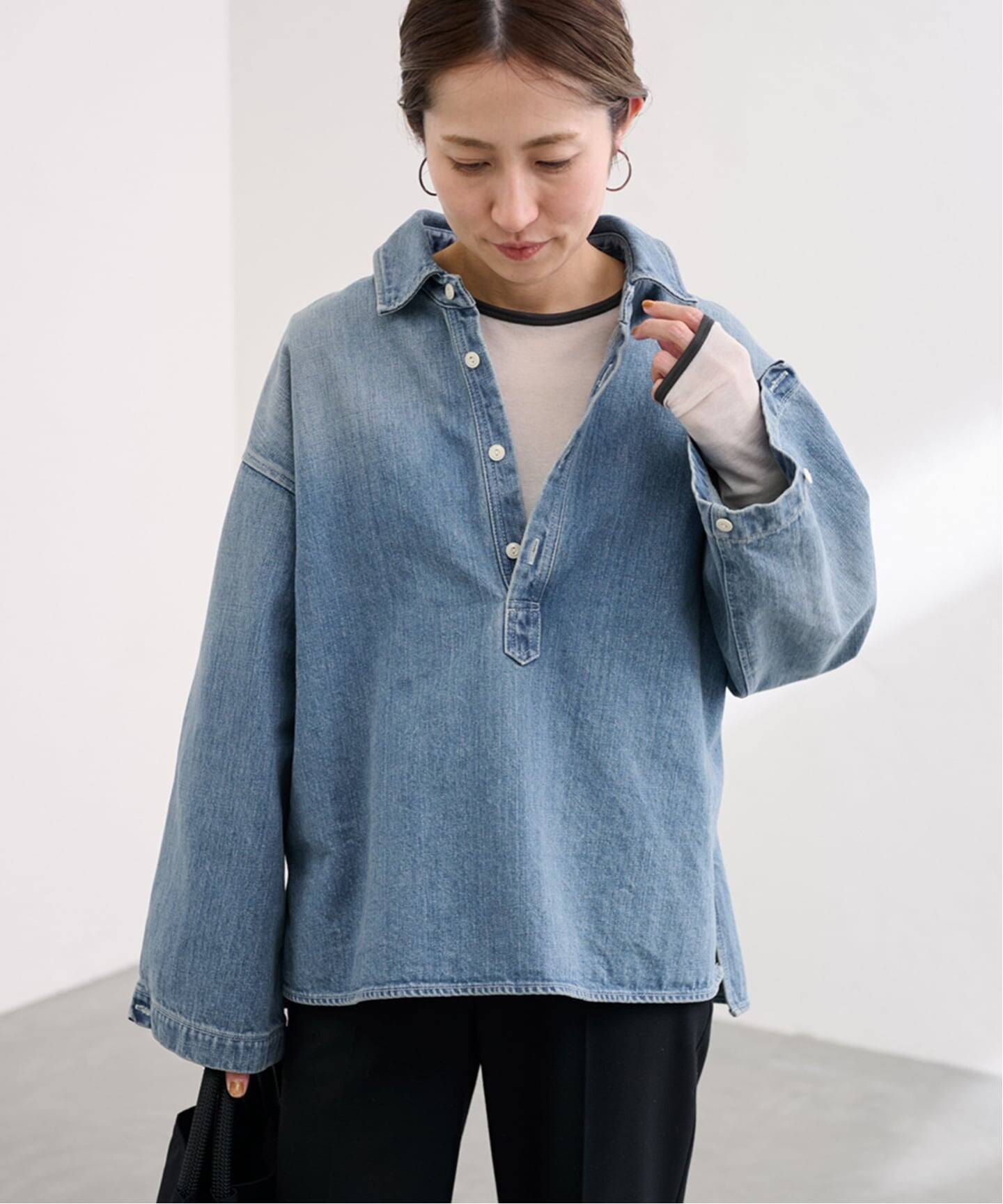 ≪WEB限定 / 追加予約≫デニムプルオーバーシャツ（シャツ／ブラウス