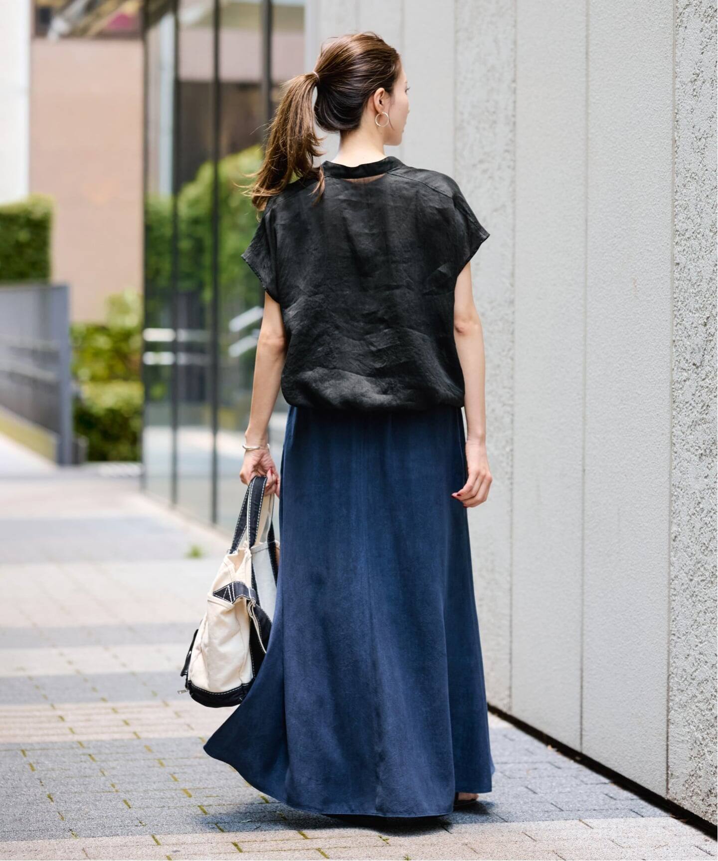 ≪WEB限定 / 予約≫フィブリルラミーキャップスリーブドロストシャツ