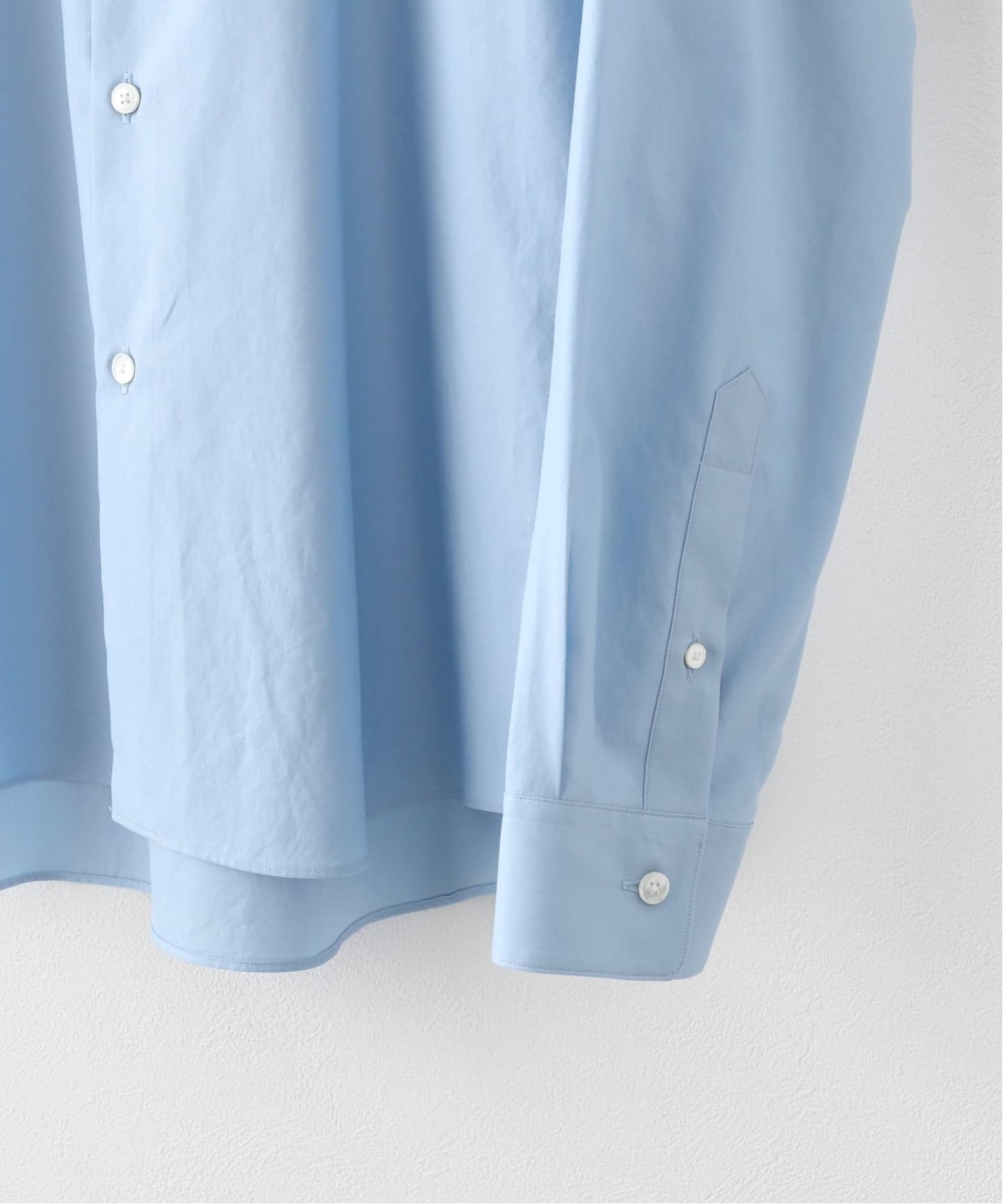 AURALEE (オーラリー) *WASHED FINX TWILL SLIM SHIRT（シャツ