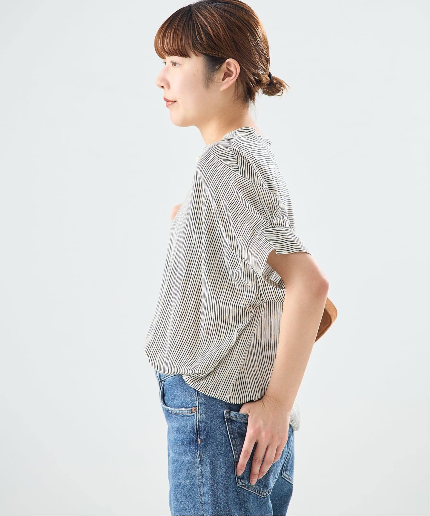 予約》【WEB限定カラーあり】DEVEAUX GOLDラメモノトーンシャツ