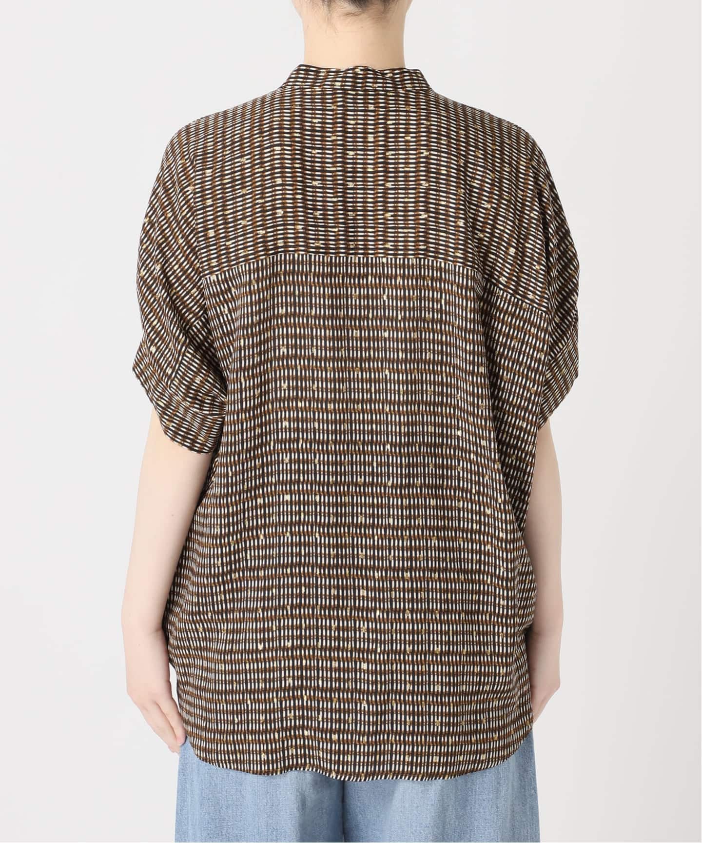 予約》【WEB限定カラーあり】DEVEAUX GOLDラメモノトーンシャツ