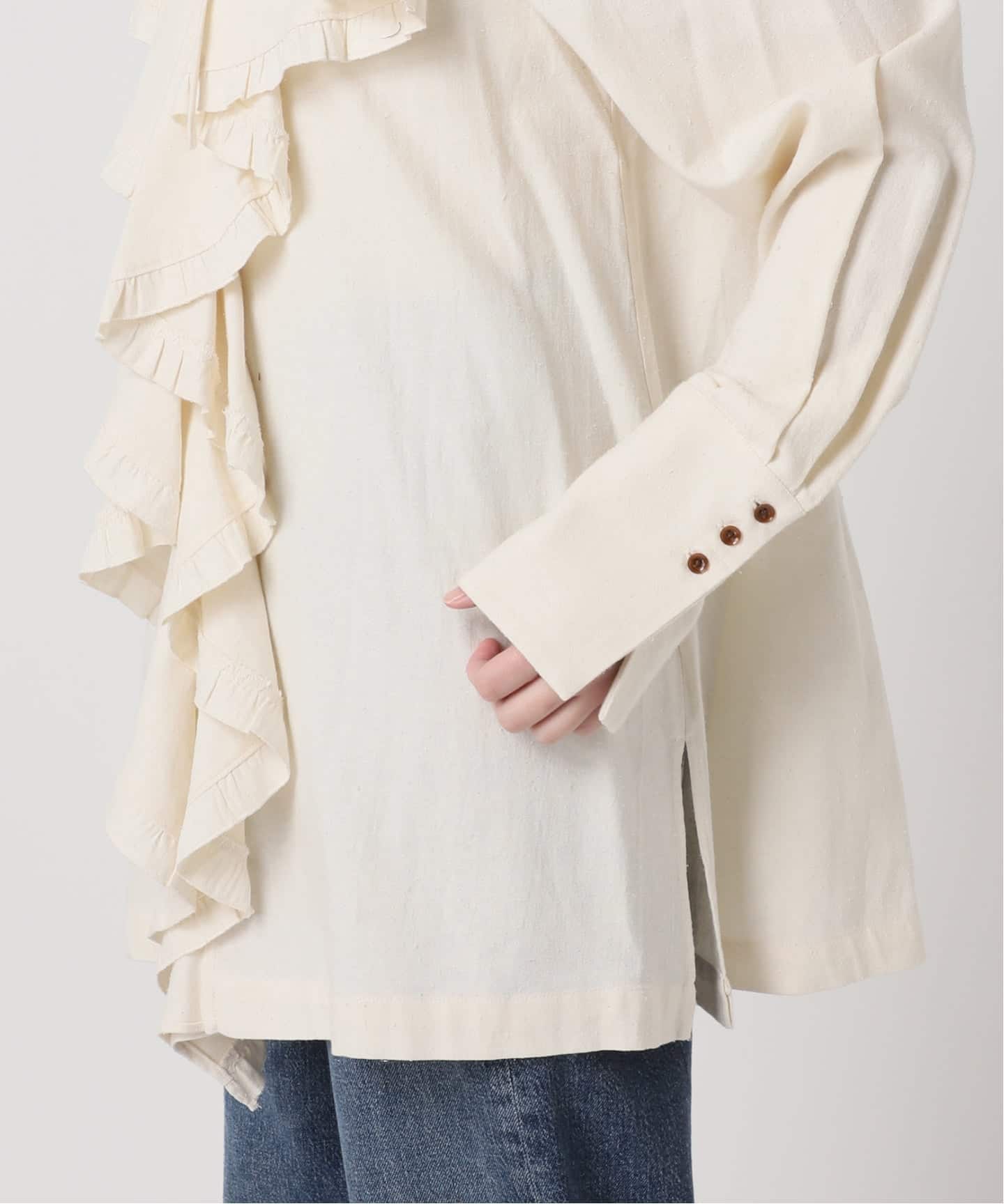 予約》Uhr/ウーア Cotton Silk Ruffle Frill Shirt シャツ（シャツ