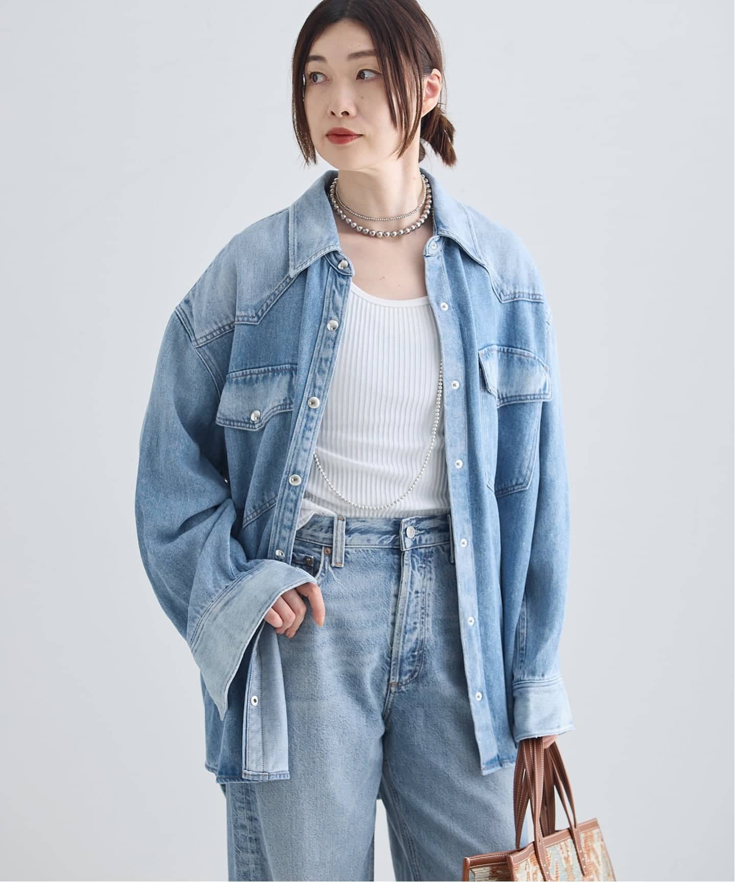 AGOLDE/エーゴールドイー LOTTA SHIRT IN SCRIPT デニムシャツ（シャツ
