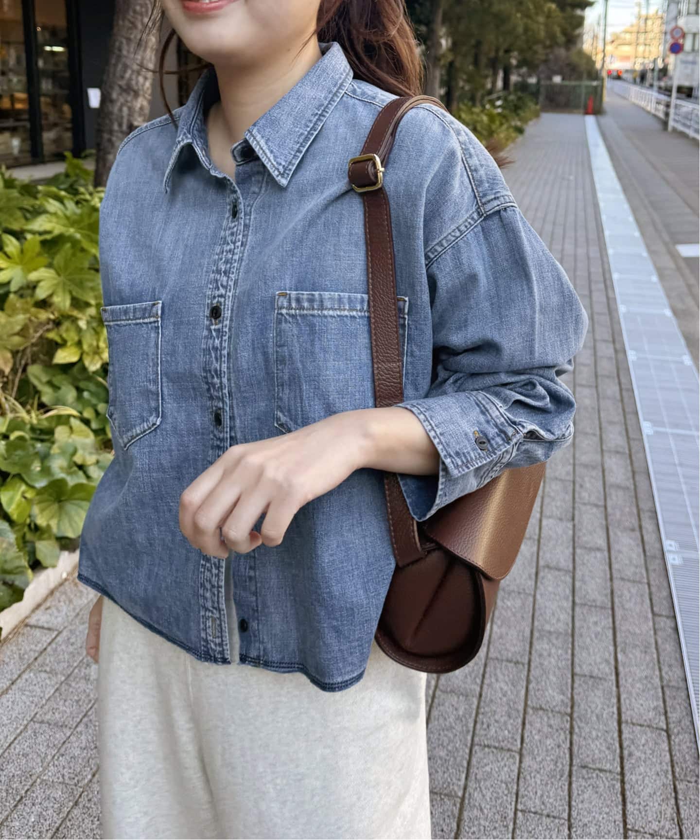 ライトオンスデニムクロップドシャツ（シャツ／ブラウス）｜JOURNAL