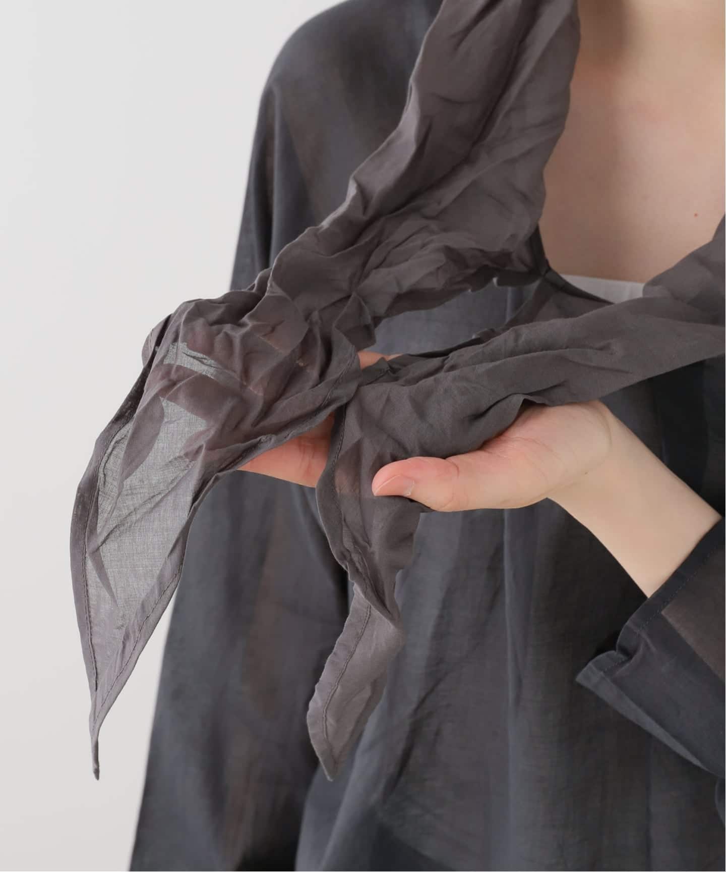 elsa esturgie】BLOUSE WITH SCARF（シャツ／ブラウス）｜journal