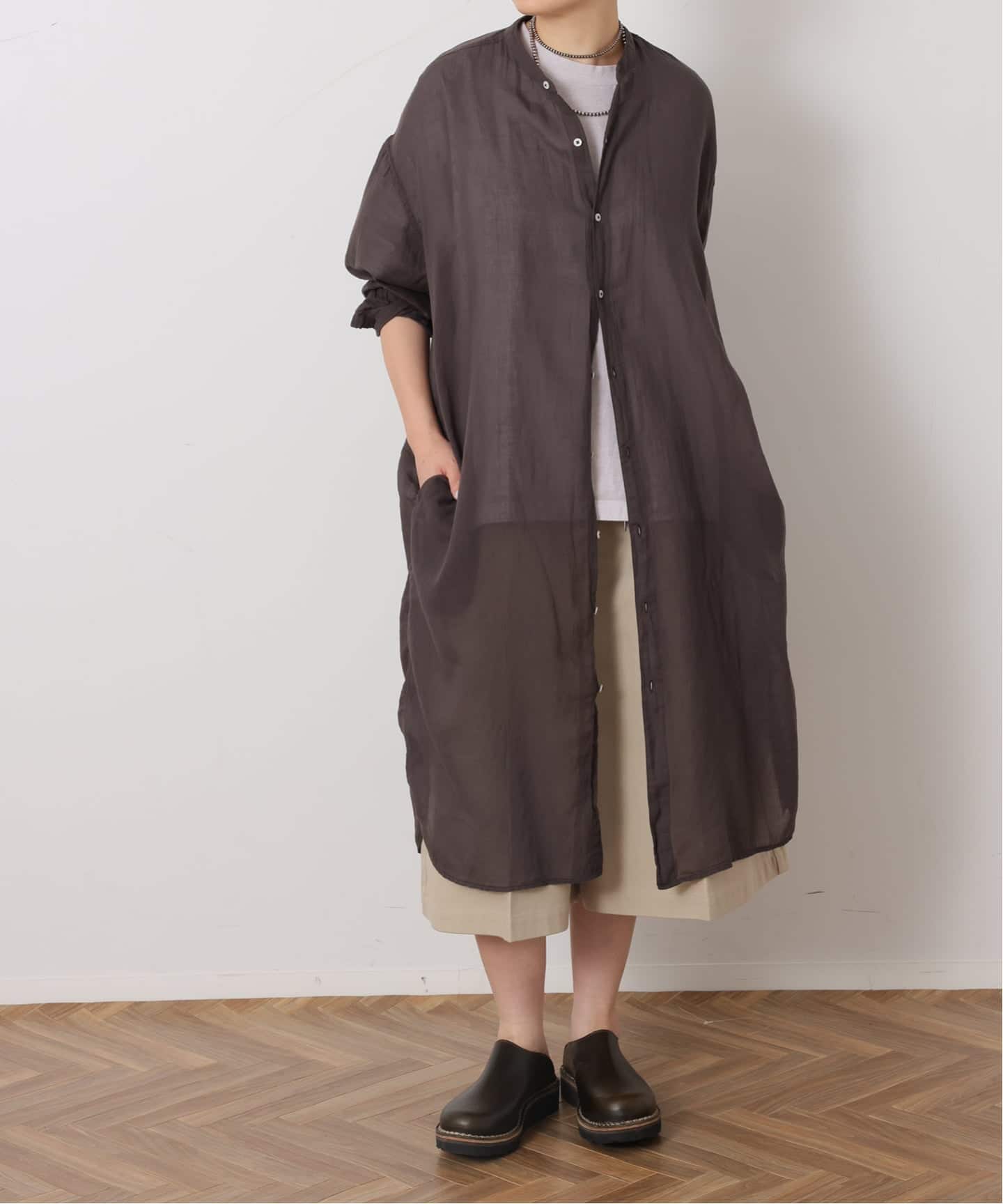 最終＊新品＊ジャーナルスタンダードラックス ARMEN リネンプルオーバー 黒 予約》【ARMEN】BANDED COLLAR LONG SHIRT 115cm（シャツ／ブラウス