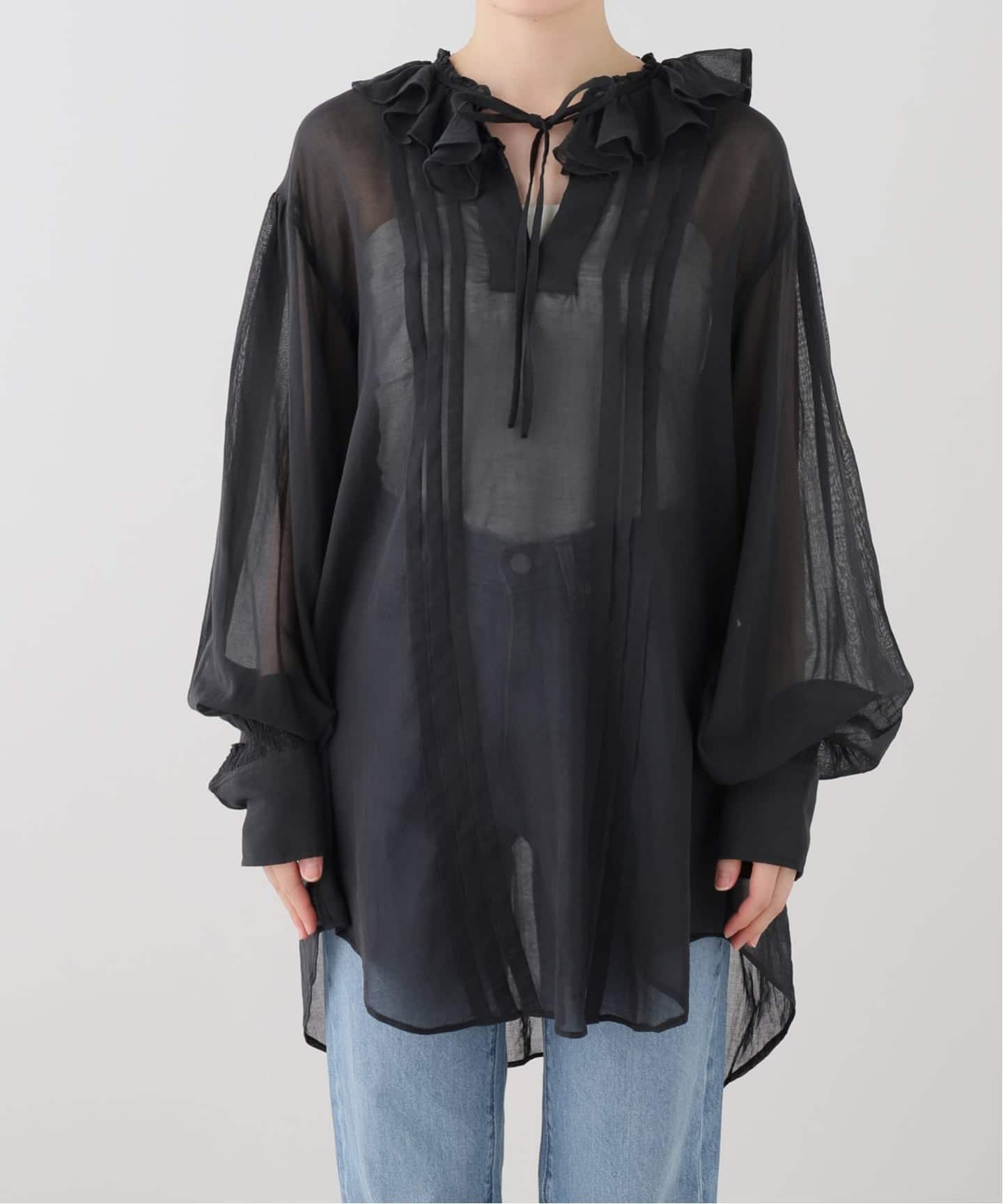 crinkle crinkle crinkle】 back embroidery sheer blouse（シャツ