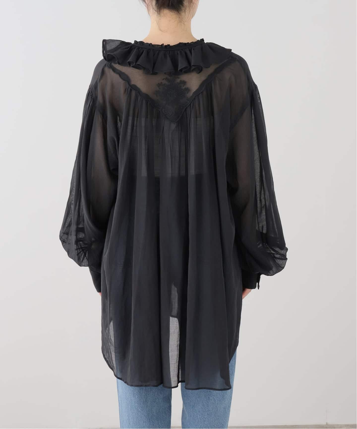 crinkle crinkle crinkle】 back embroidery sheer blouse（シャツ