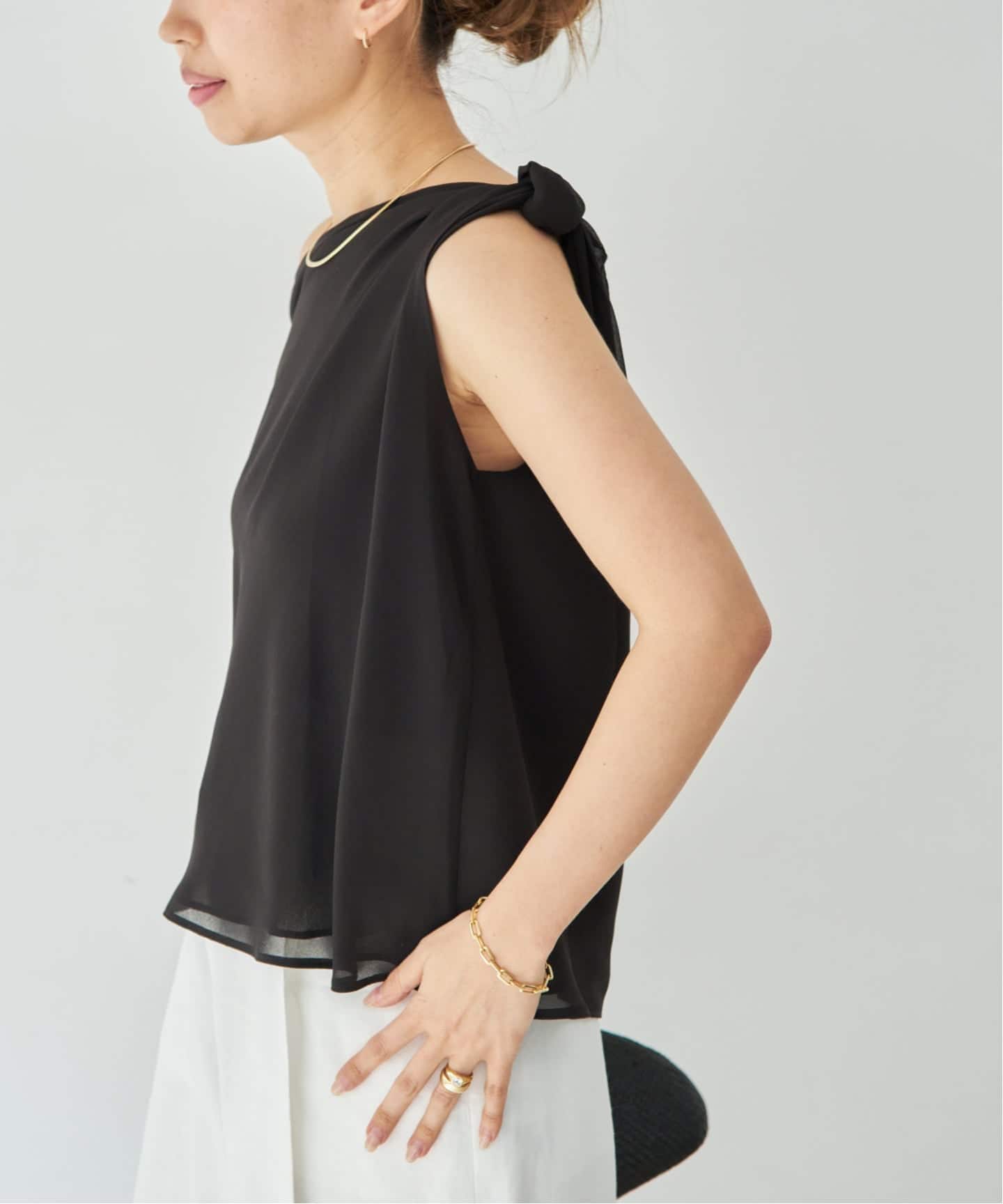 BY SLOAN/バイ スローン】Georgette Knot Twist Top（シャツ／ブラウス