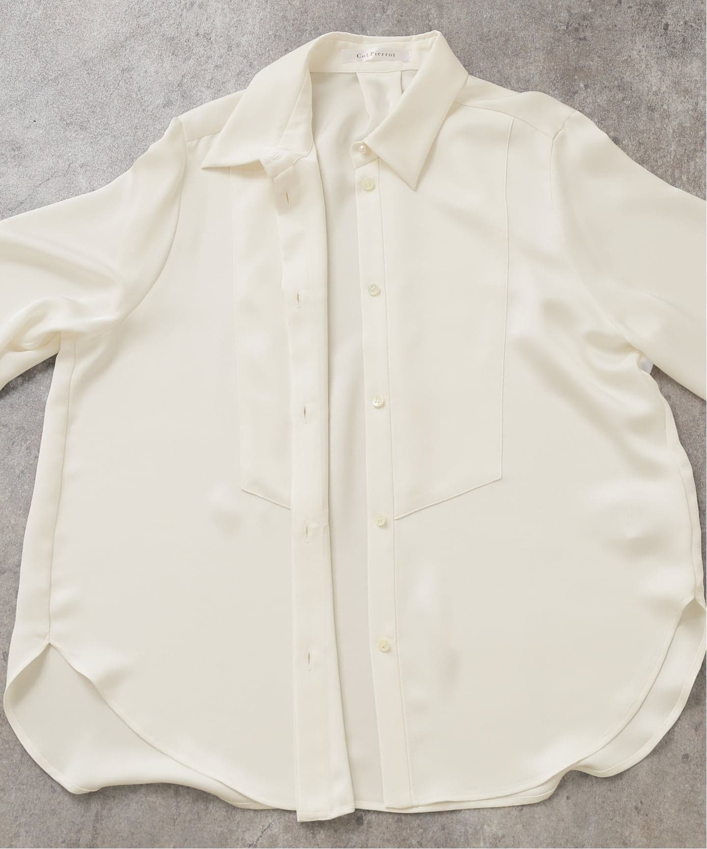 Col Pierrot/コル ピエロ】 PEARL BUTTUN SATIN BLOUSE（シャツ