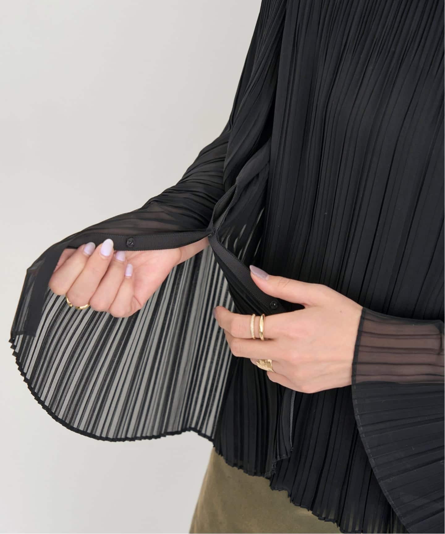 L'Appartmentアパルトモン コルピエロ Rollneck Blouse Col Pierrot/コル ピエロ】 2WAY PLEATS BLOUSE（シャツ／ブラウス