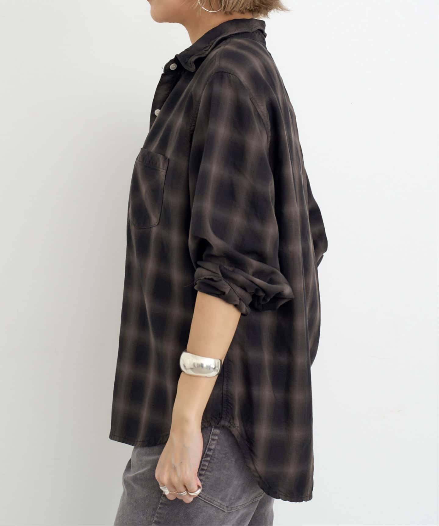 アパルトモン　レミレリーフOMBREチェックシャツ　ブラック REMI RELIEF/レミ レリーフ】 TENCEL OMBRE CHECK SHIRT（シャツ
