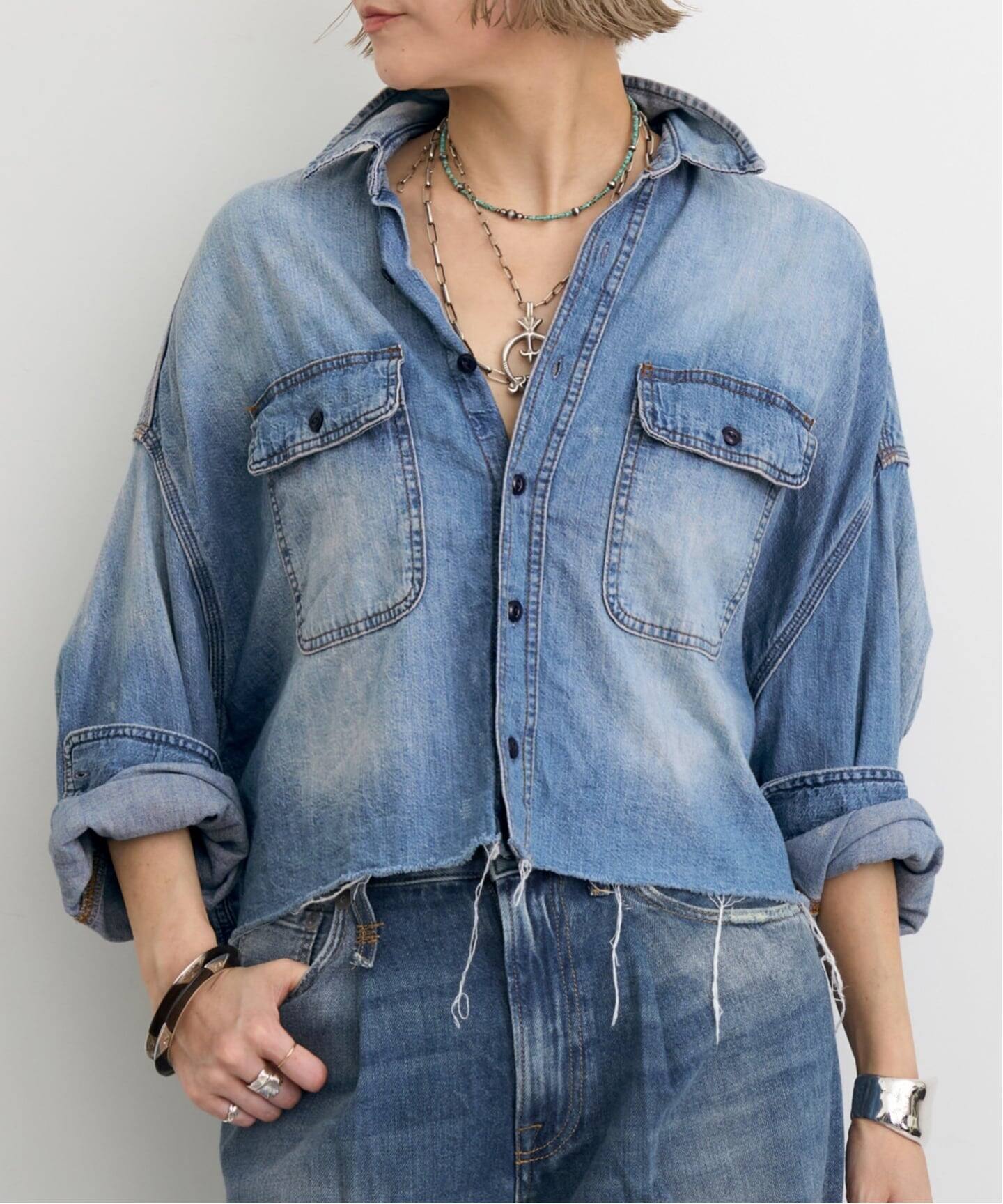 R13/アールサーティーン】 CROPPED DENIM SHIRT（シャツ／ブラウス 