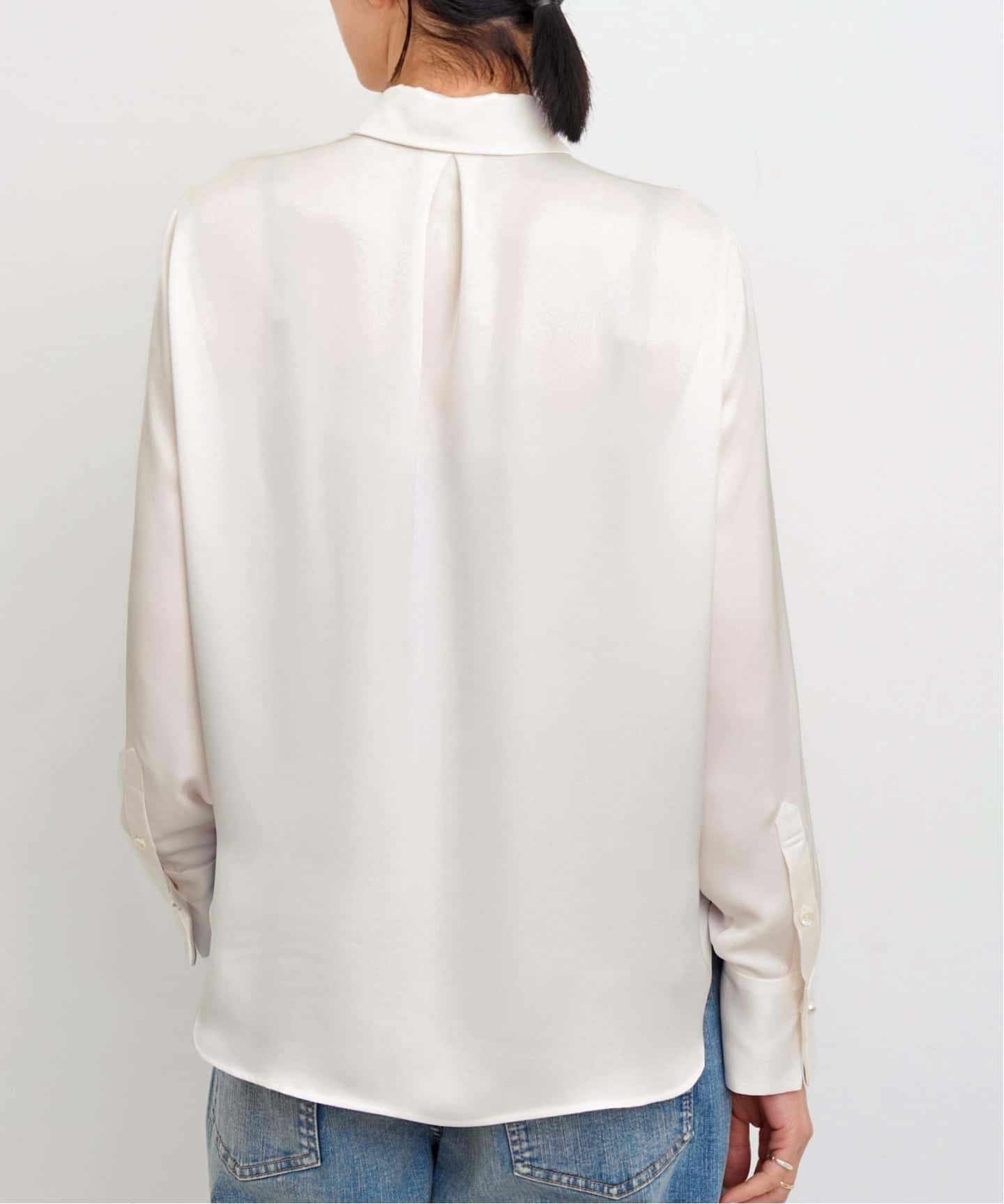 Col Pierrot /コル ピエロ】PEARL BUTTUN SATIN BLOUSE（シャツ