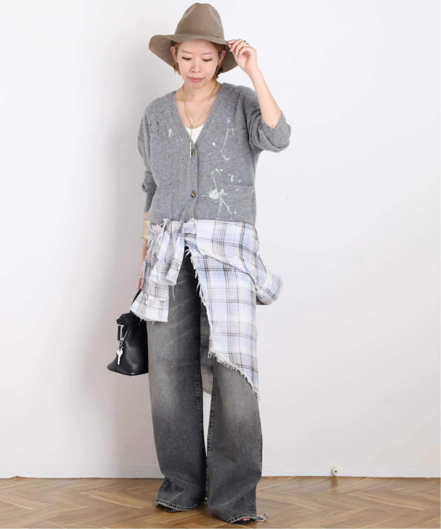 R13/アールサーティーン】SHREDDED SEAM DROP NECK SHIRT（シャツ