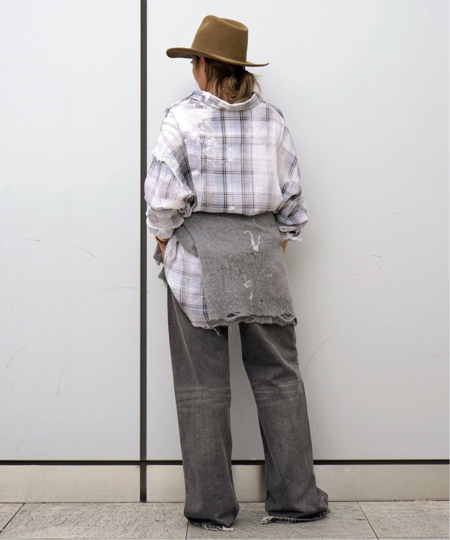 R13/アールサーティーン】SHREDDED SEAM DROP NECK SHIRT（シャツ