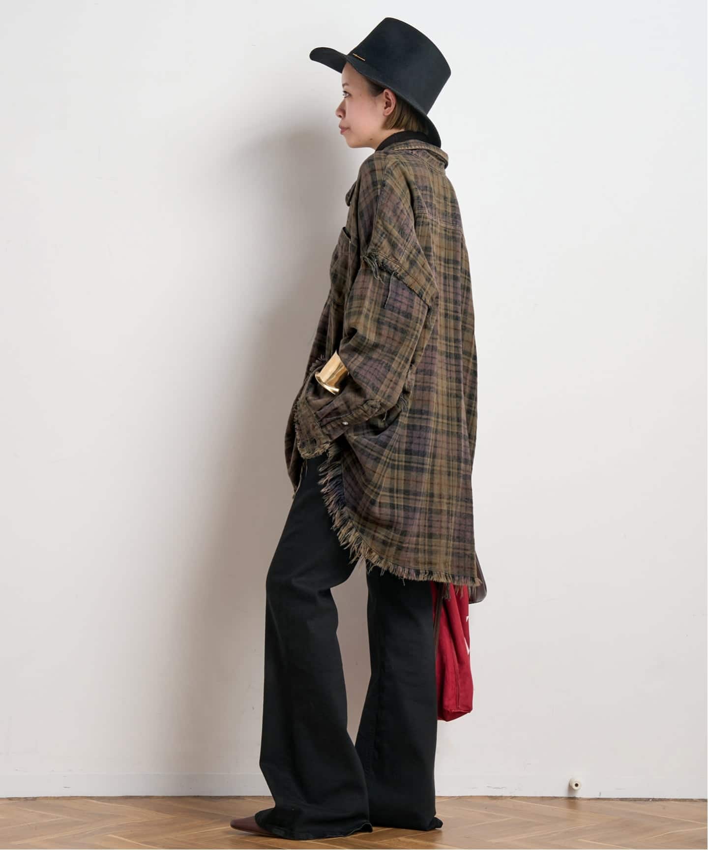 R13/アールサーティーン】SHREDDED SEAM DROP NECK SHIRT（シャツ
