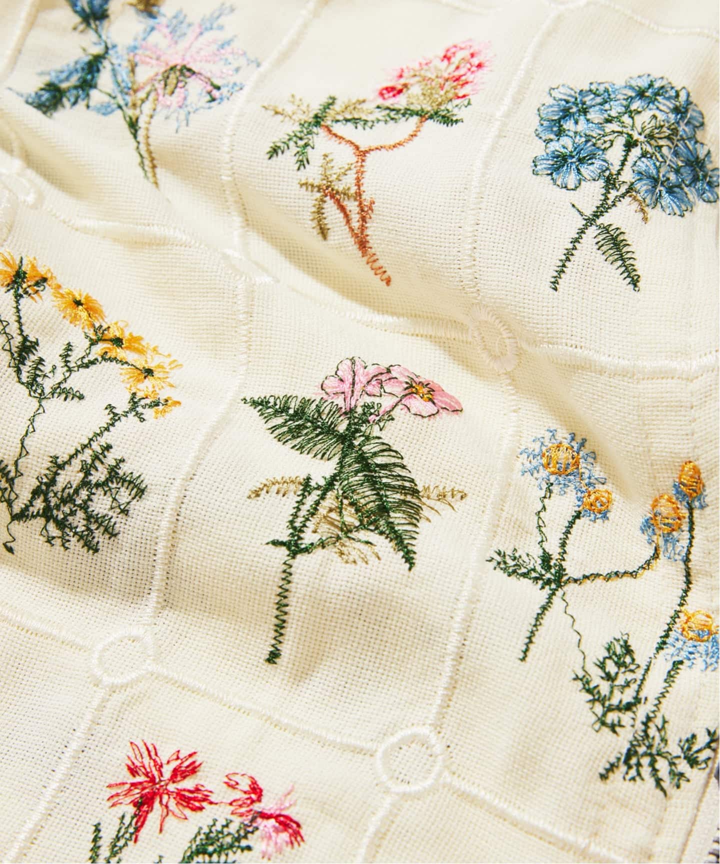 25SS ジャーナルスタンダード フラワーエンブロイダリーシャツ 刺繍 レース 予約》フラワー エンブロイダリー ジップ シャツ（シャツ／ブラウス