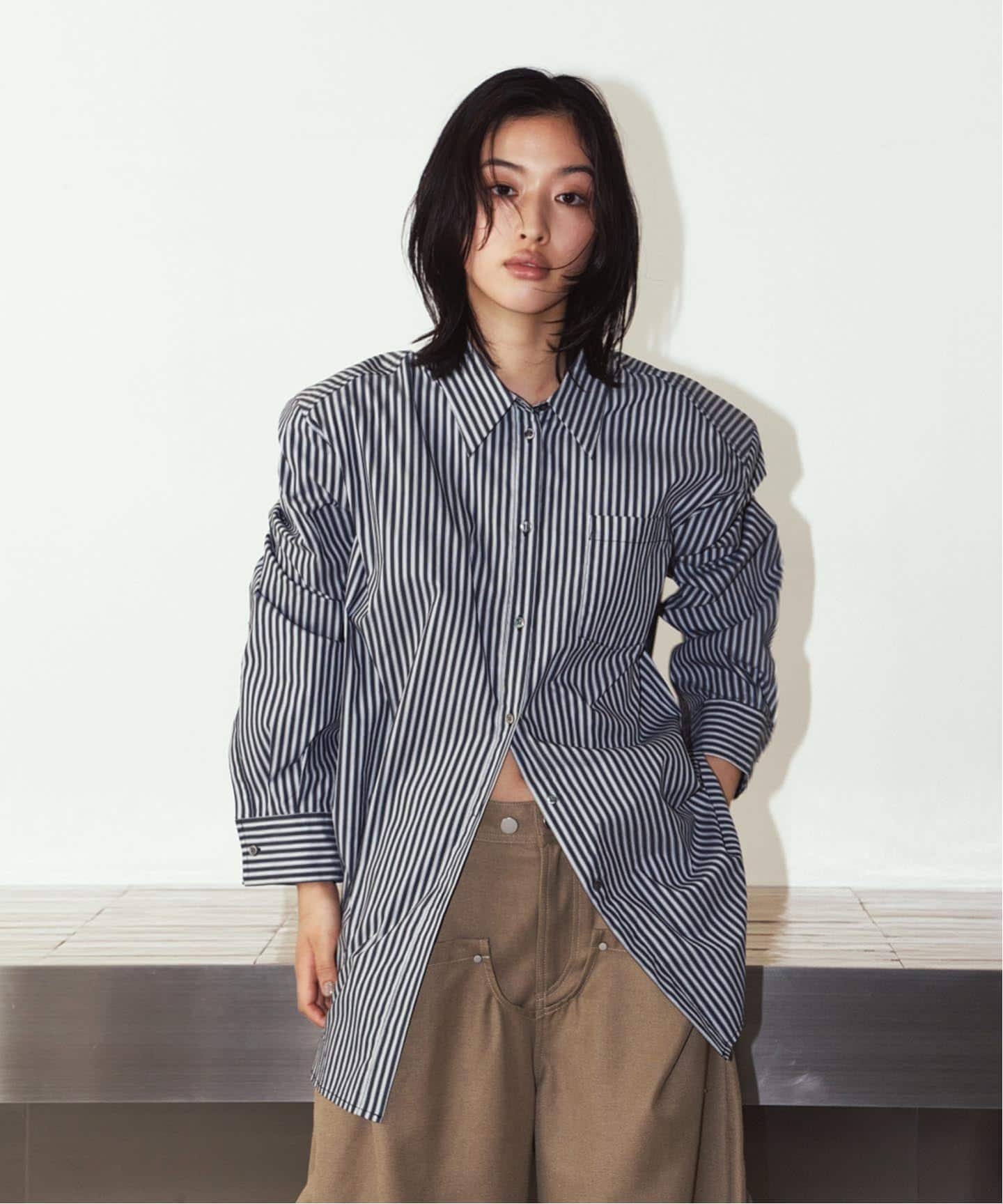 Knuth Marf label over shirt blue シャツ Knuth Marf / クヌースマーフ label over shirt（シャツ／ブラウス