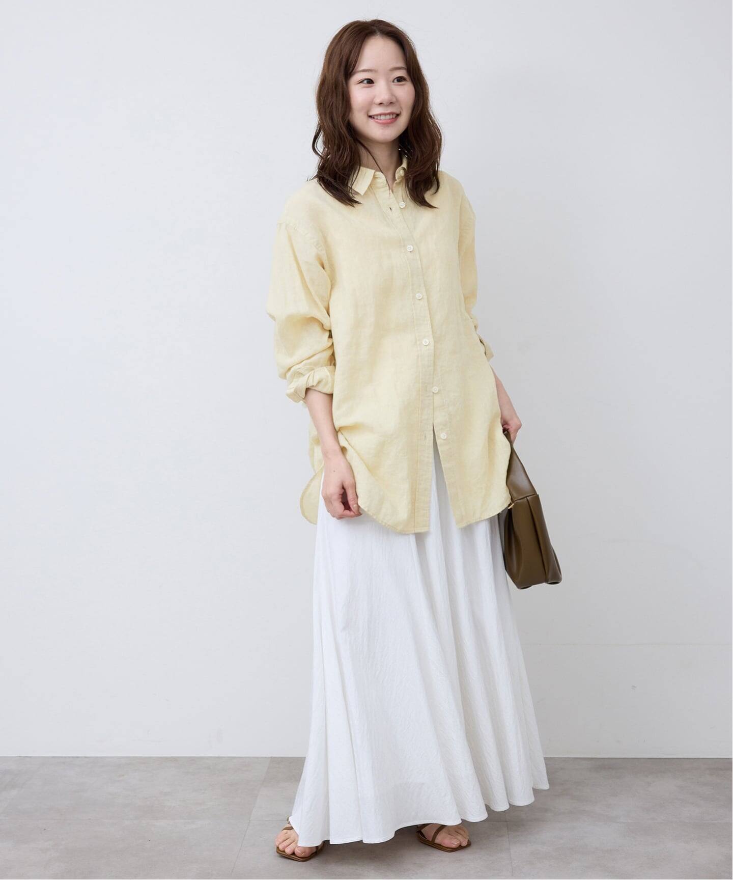 新品タグ付き　エルニ コットンシャツ フリーサイズ 定価 ¥31.900- 追加》リネンコットンレギュラーシャツ（シャツ／ブラウス）｜SLOBE