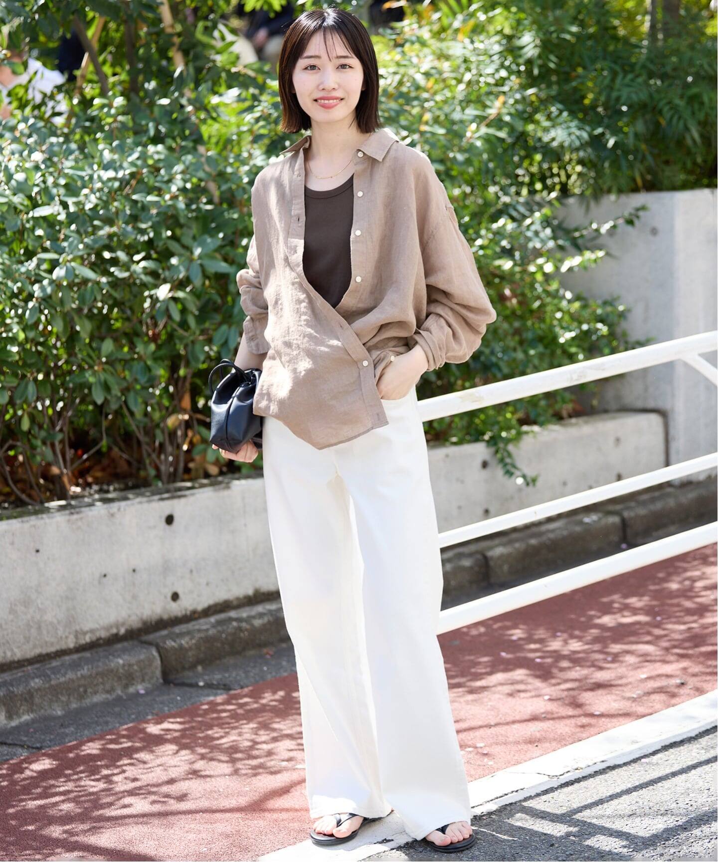 【今期・完売】SLOBE IENA リネンコットンカシュクールシャツ ベージュ リネンコットンカシュクールシャツ（シャツ／ブラウス）｜SLOBE IENA