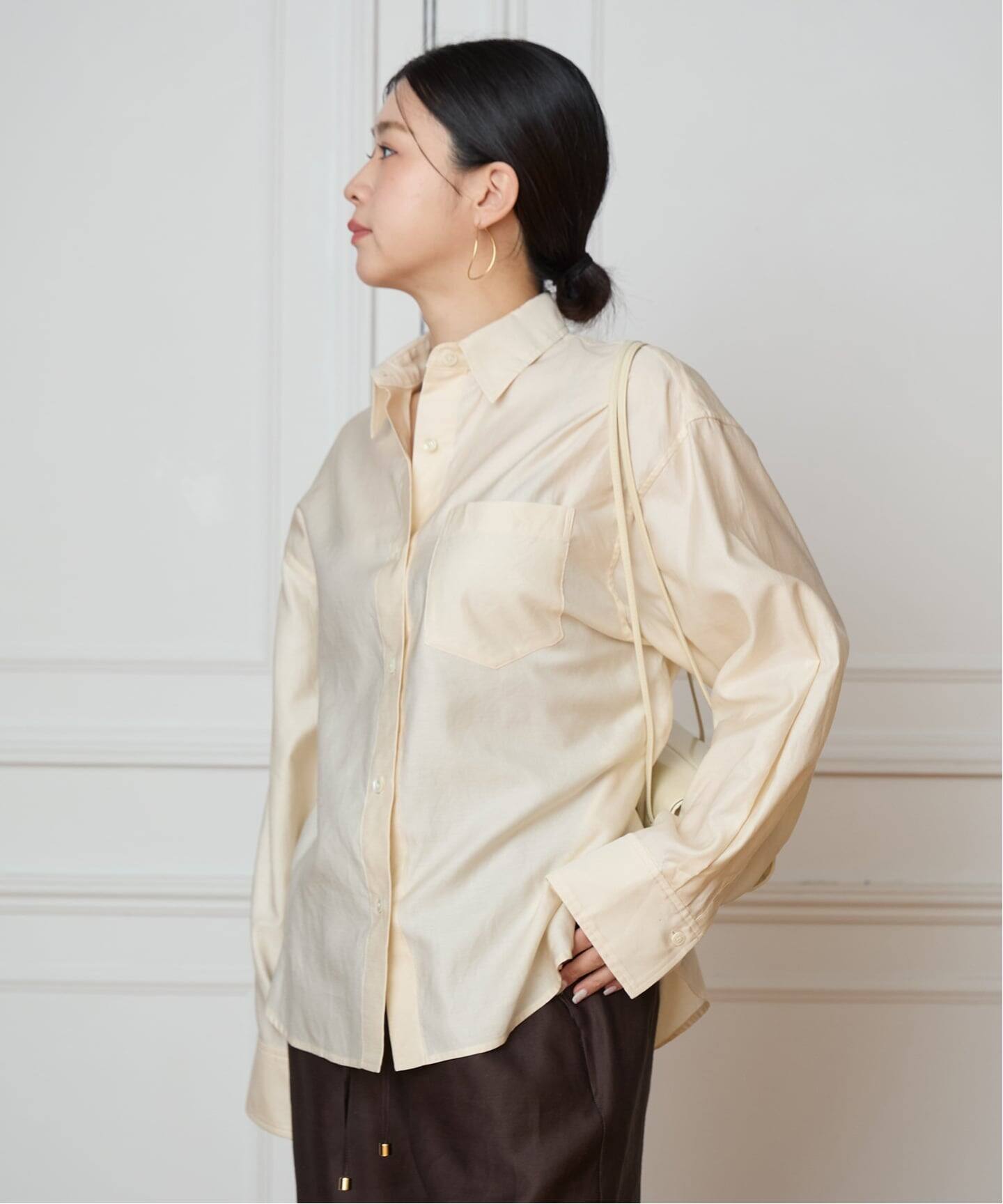 IENA LA BOUCLE (イエナラブークル) リネンシャツ ベージュ FREE 洗濯機洗い可》IENA LA BOUCLE コットンサテンシャツ（シャツ/ブラウス