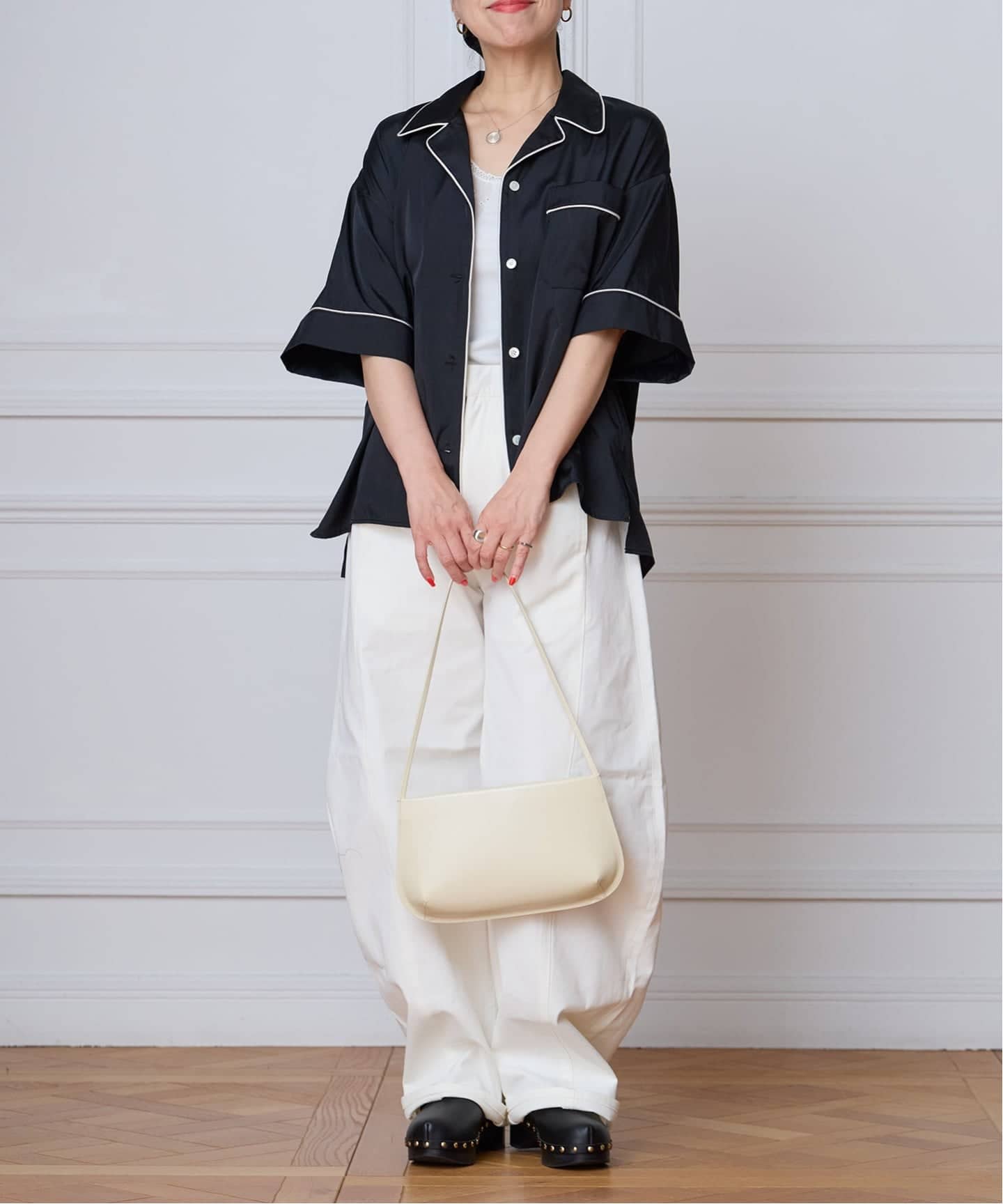 IENA ＬＡ　ＢＯＵＣＬＥ　コーマサテンブラウス 洗濯機洗い可》IENA LA BOUCLE コットンサテンシャツ（シャツ