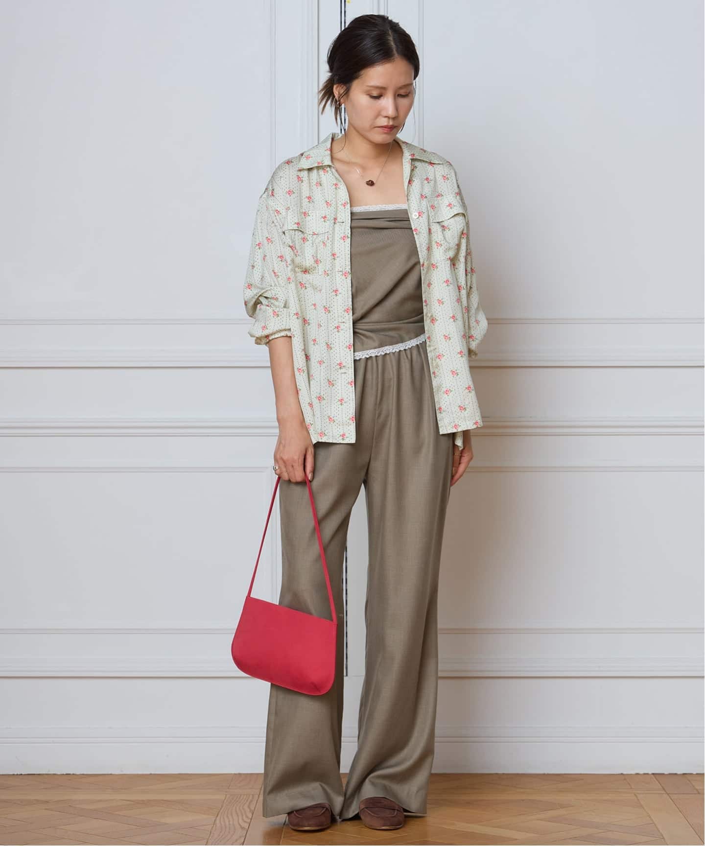 IENA LA BOUCLE レトロフラワープリントシャツ（シャツ／ブラウス