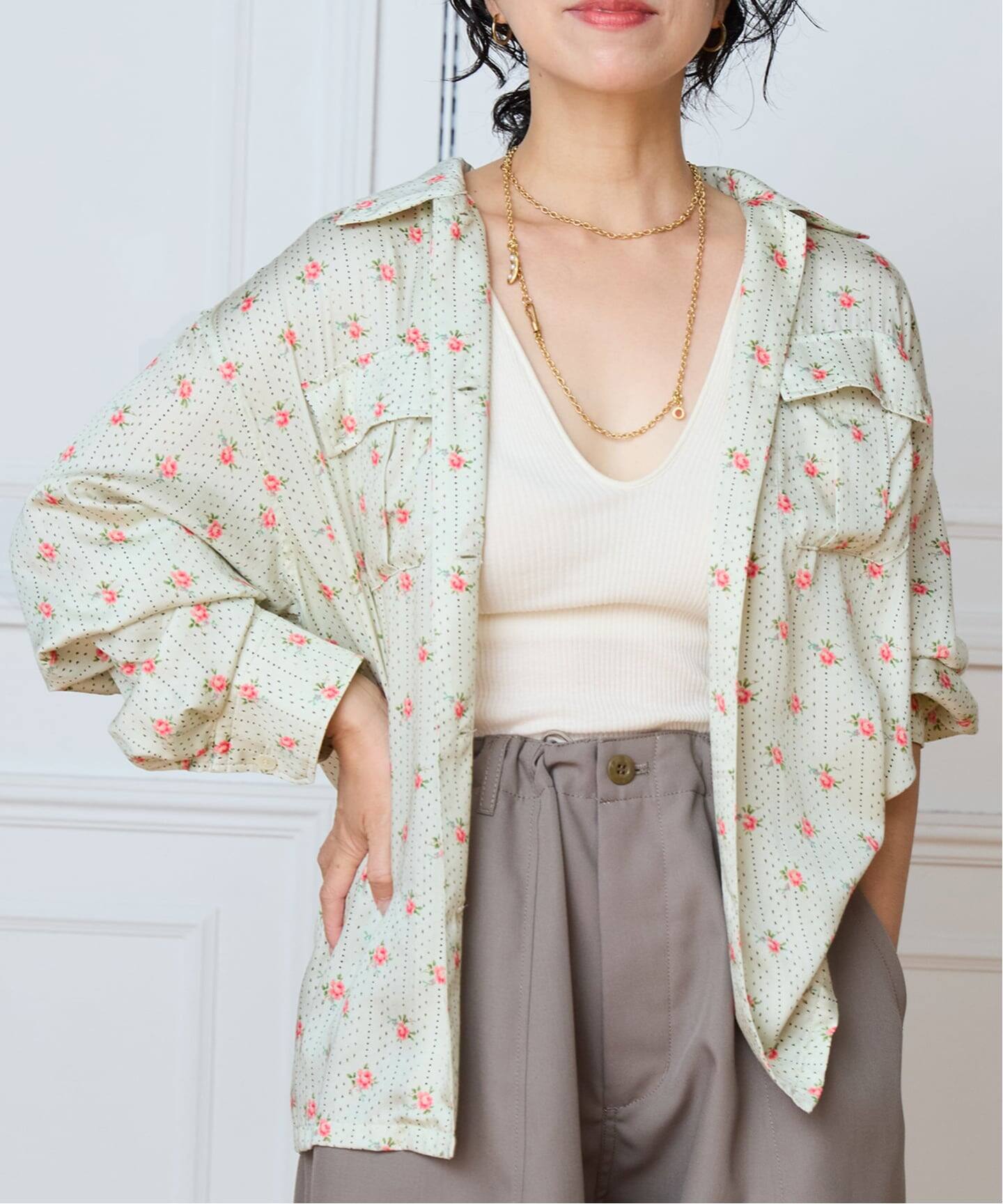 IENA LA BOUCLE レトロフラワープリントシャツ（シャツ／ブラウス 
