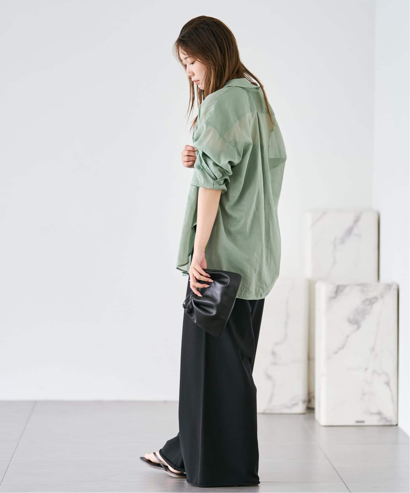 ＊Plage fluffy シャツ 追加予約》fluffy sheer シャツ 2のコーディネートスナップ（midori