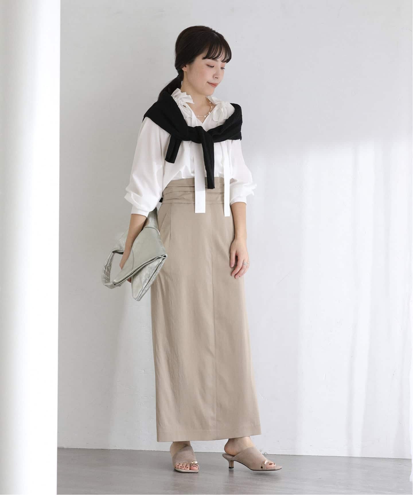 新品☆La TOTALITE/ラトータリテ レーヨンフリルシャーリングブラウス☆ La TOTALITE - 新品☆La TOTALITE/ラトータリテ レーヨンフリル