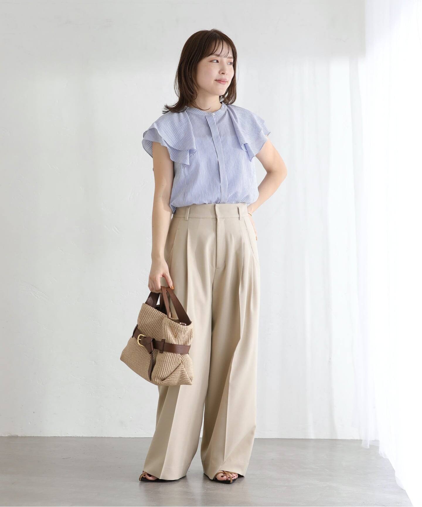 新品未使用✨大人気 ラトータリテ　ラッフルスリーブ ブラウス 白 麻混 洗える 洗える】ラッフルスリーブシャツ（シャツ／ブラウス）｜La Totalite