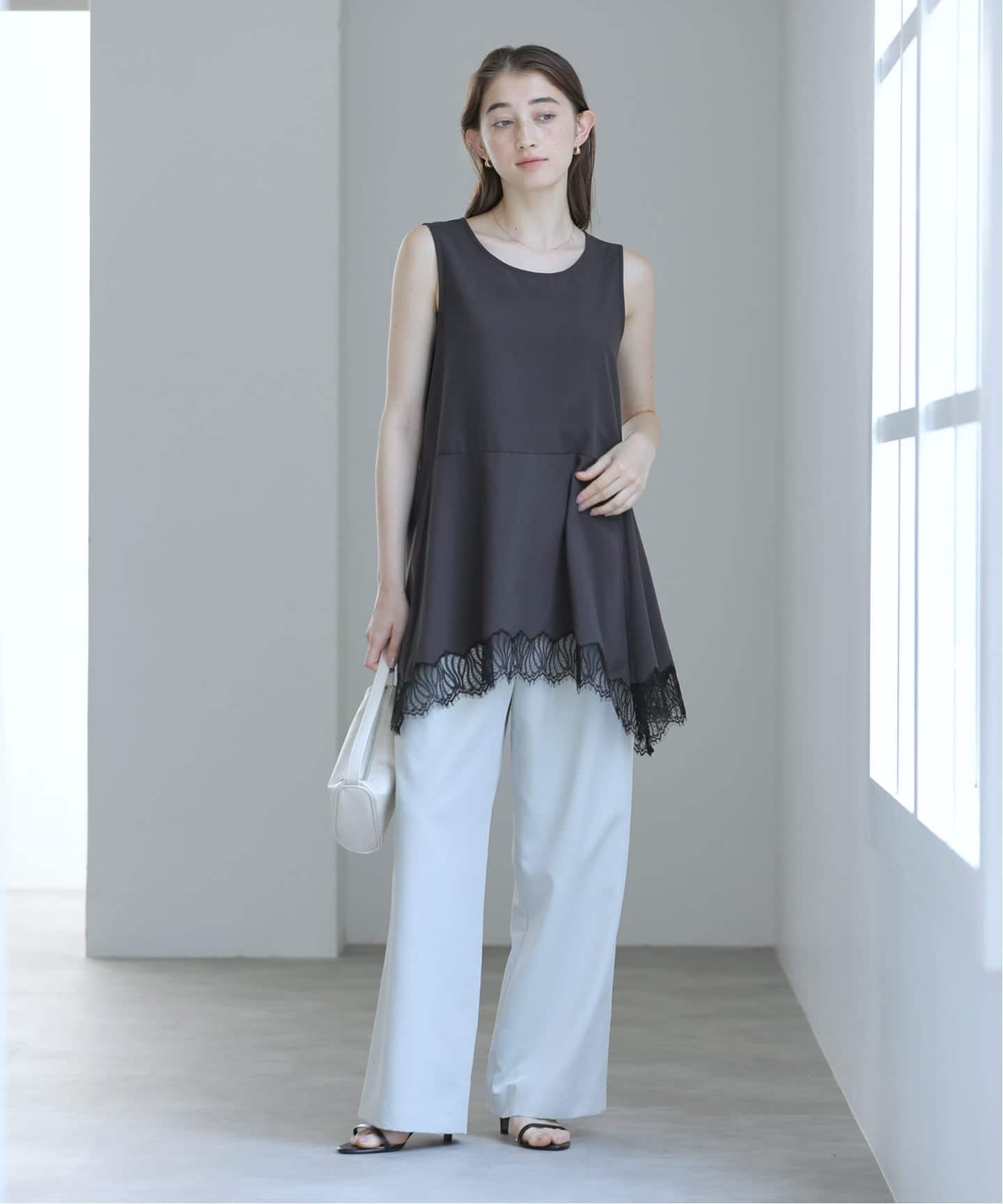 追加予約》【洗える】CHIGNON/シニヨン ヘムレースサテンタンク