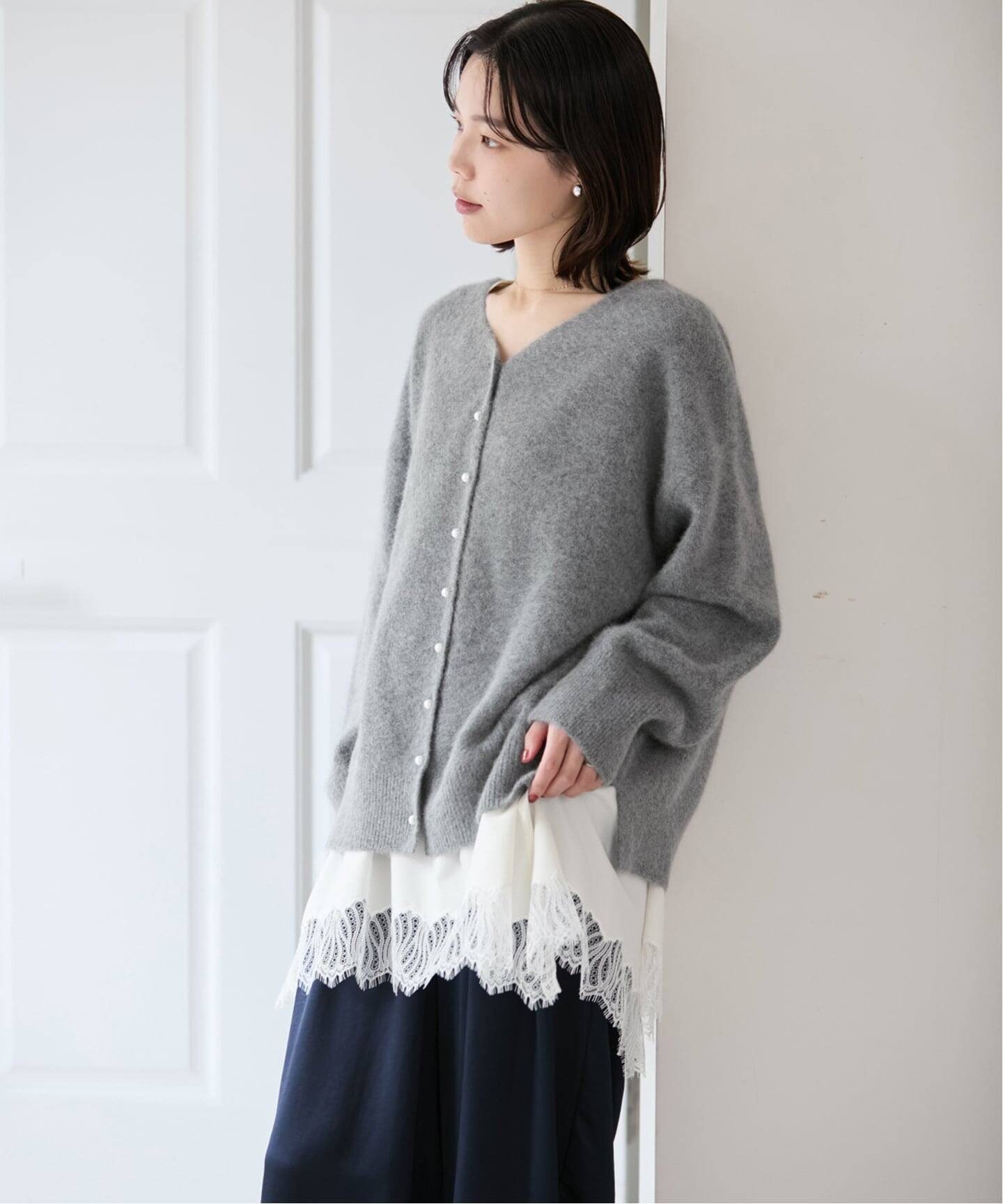 追加》【洗える】CHIGNON/シニヨン ヘムレースサテンタンク（シャツ 
